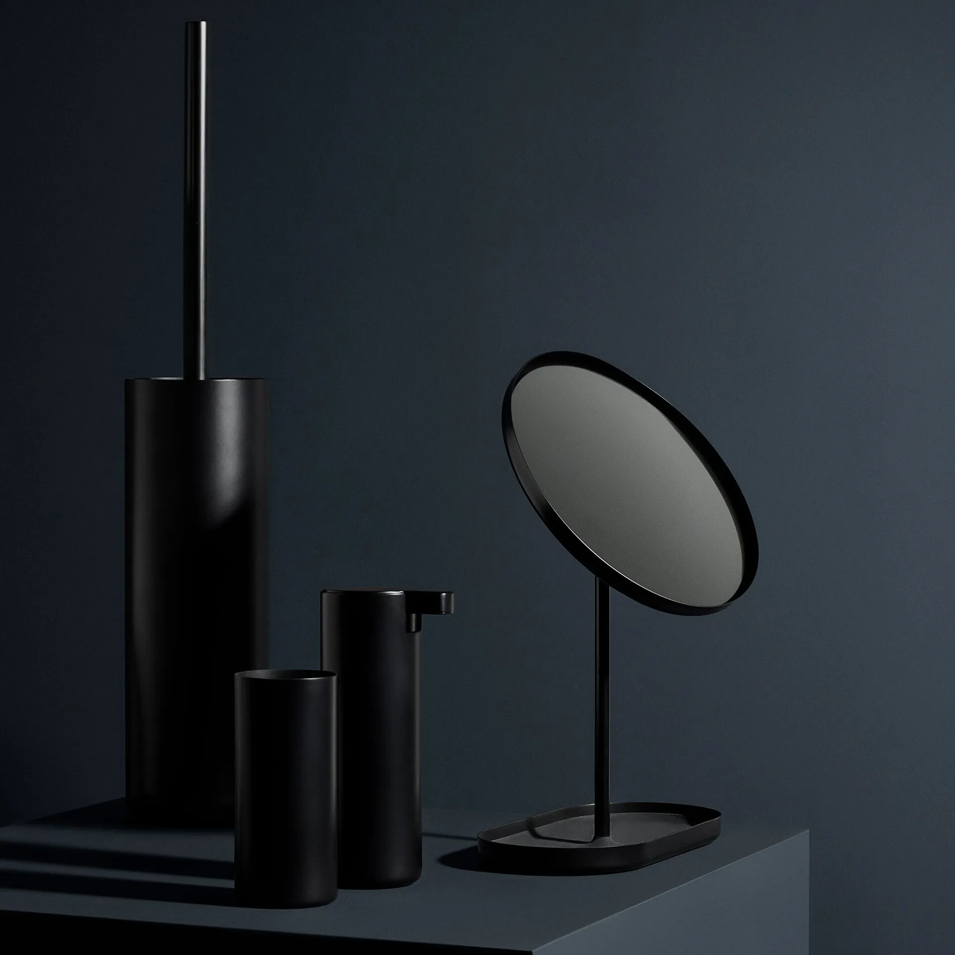 Modo toothbrush mug, Black blomus