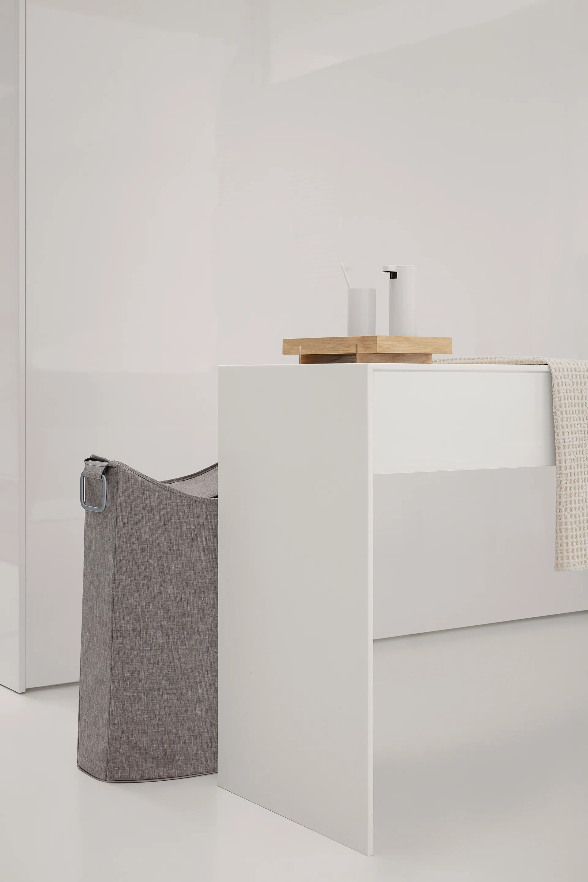 Modo toothbrush mug, White blomus