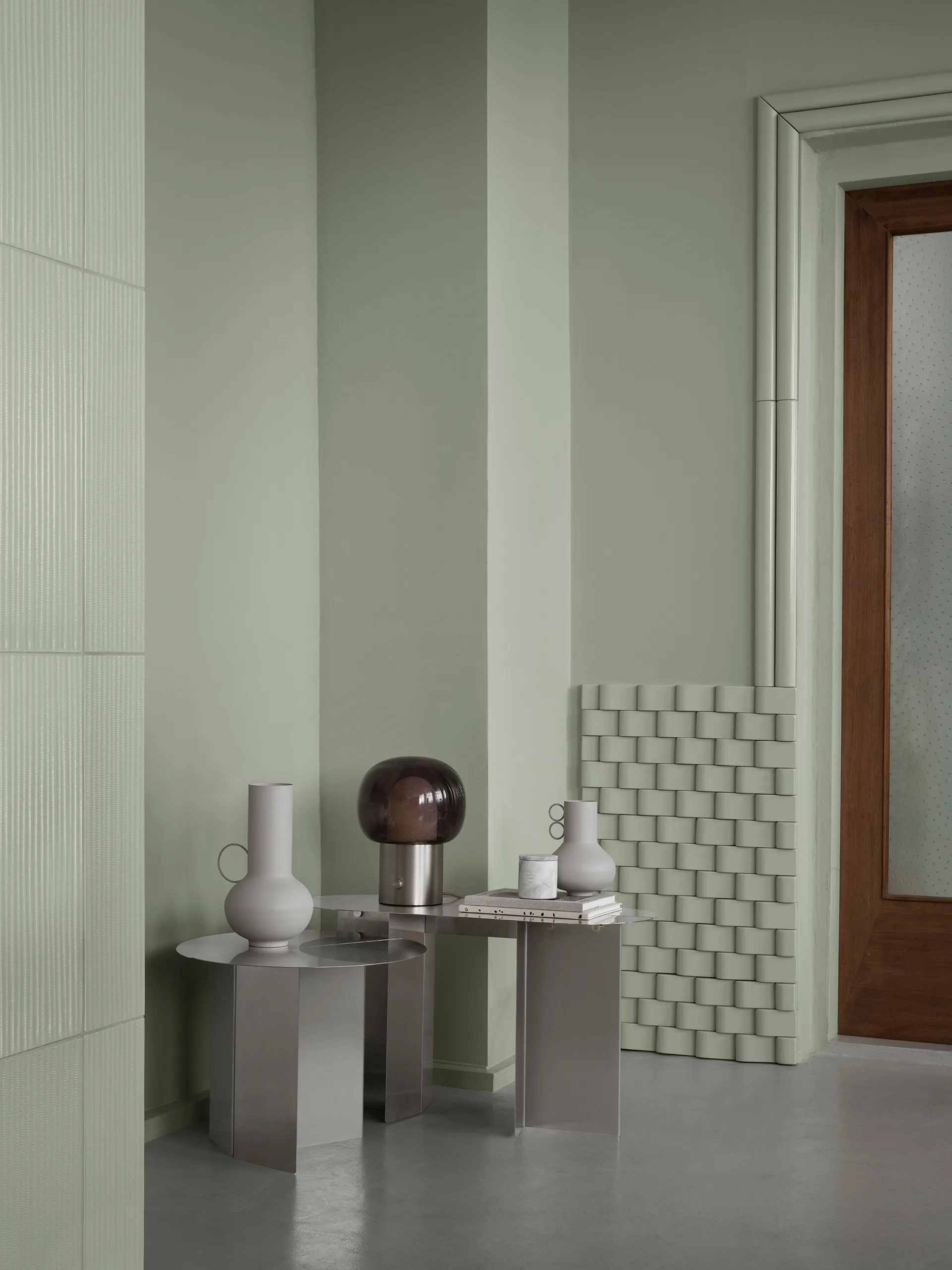 ORU side table M Ø50 cm, Matte stainless steel blomus