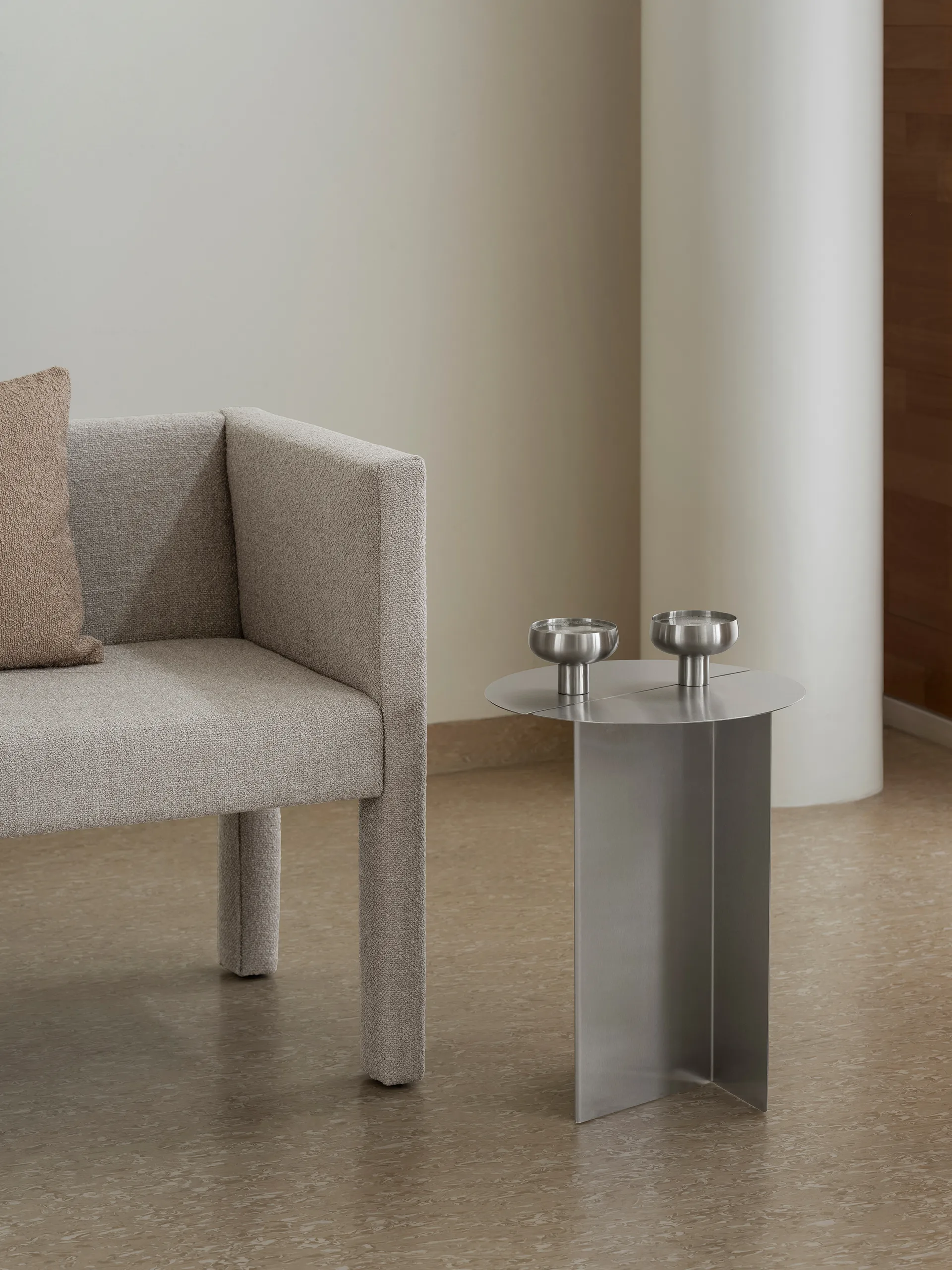 ORU side table S Ø35 cm, Matte stainless steel blomus