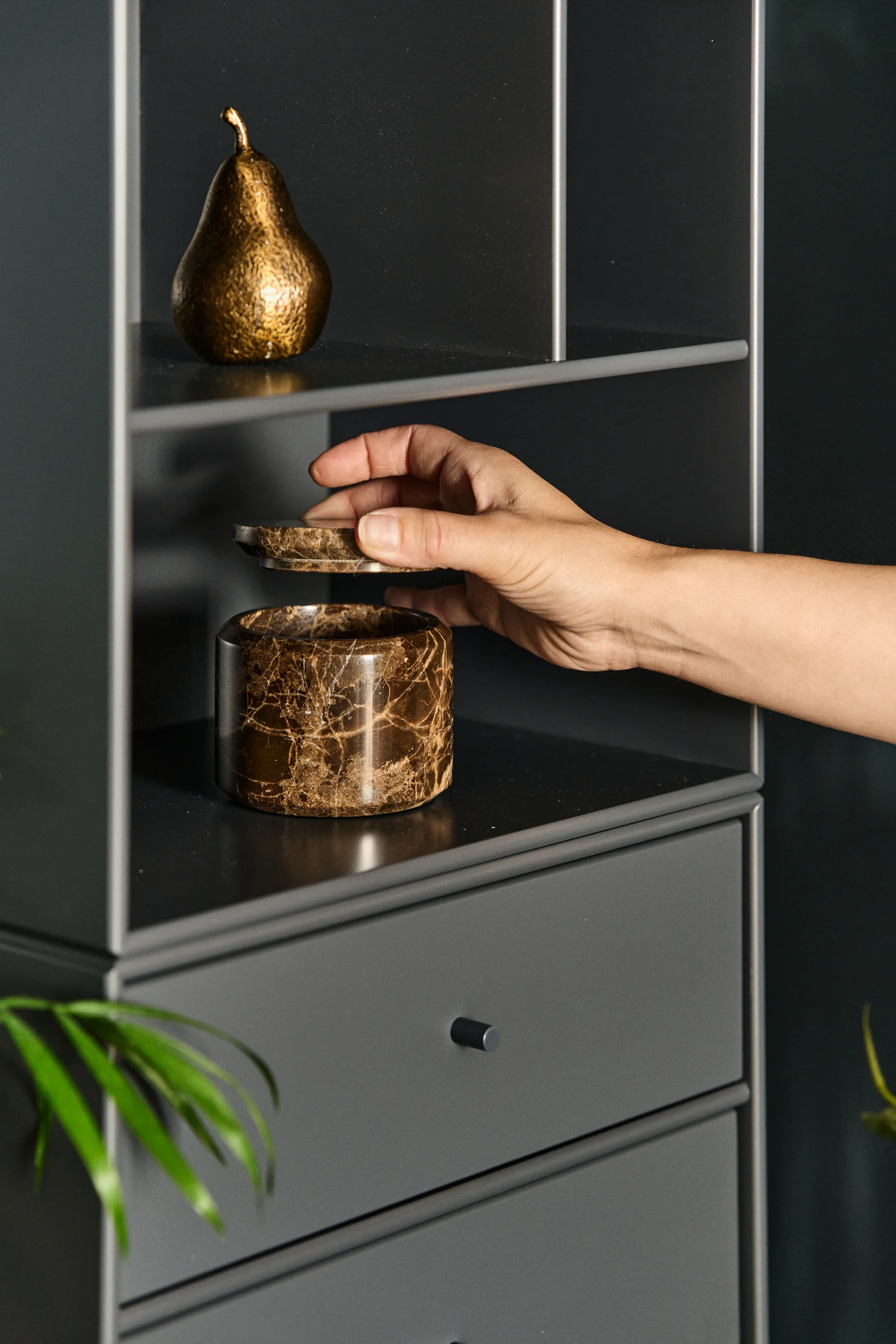 Pesa storage box Ø 9 cm, brown blomus