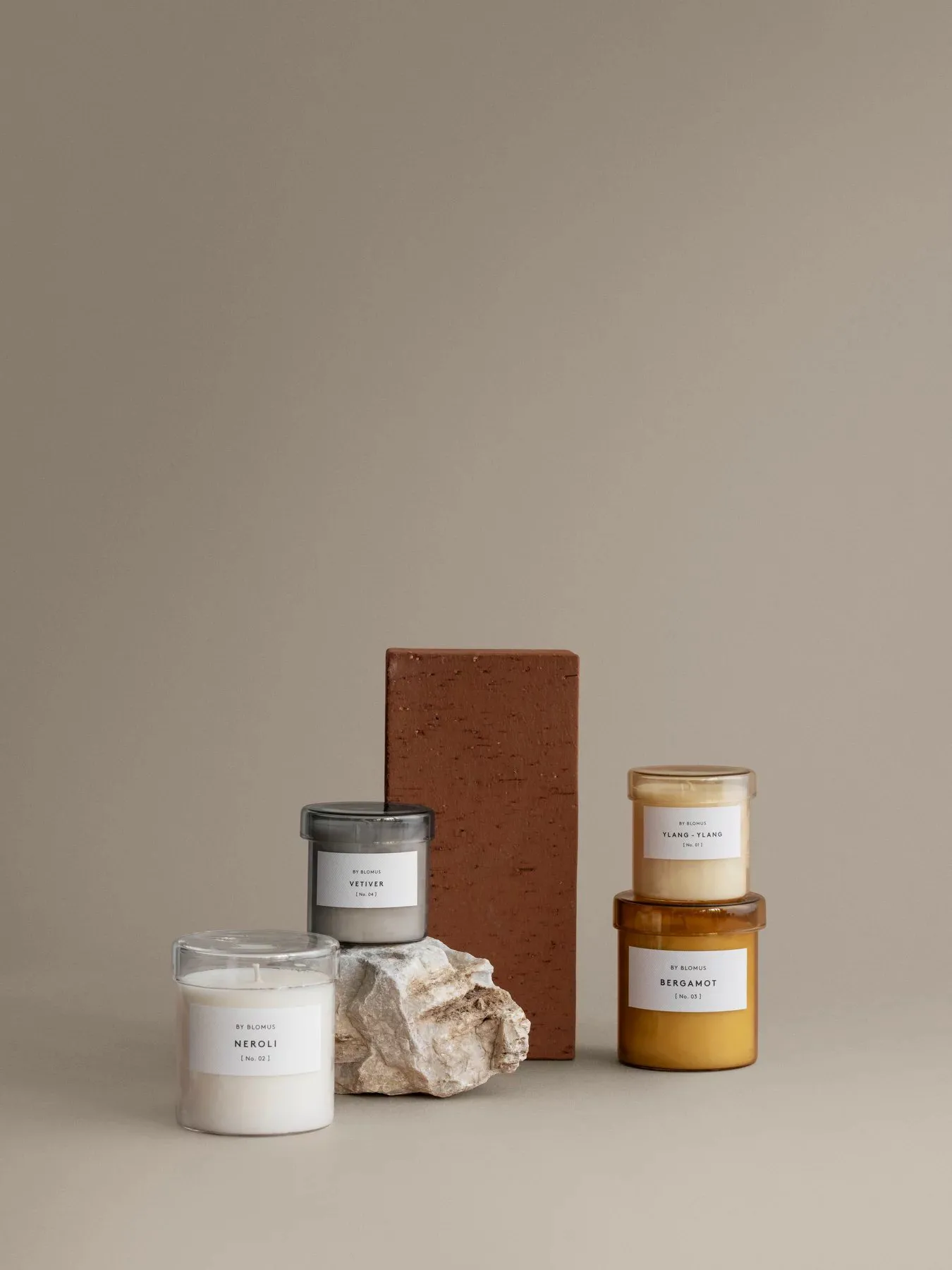 Vaola scented candle Neroli, L, 45 H blomus