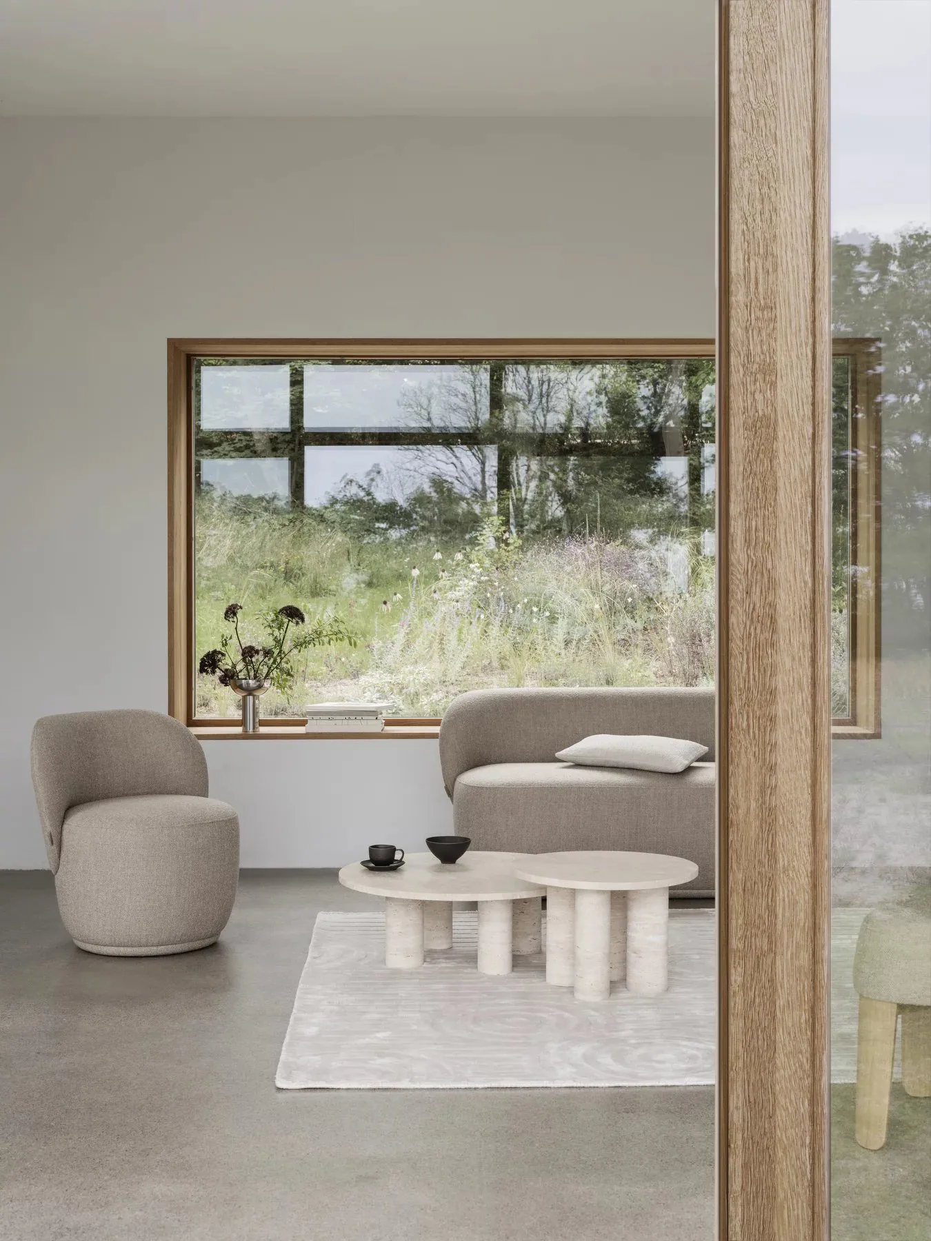 Volos side table S Ø52 cm, Travertine blomus