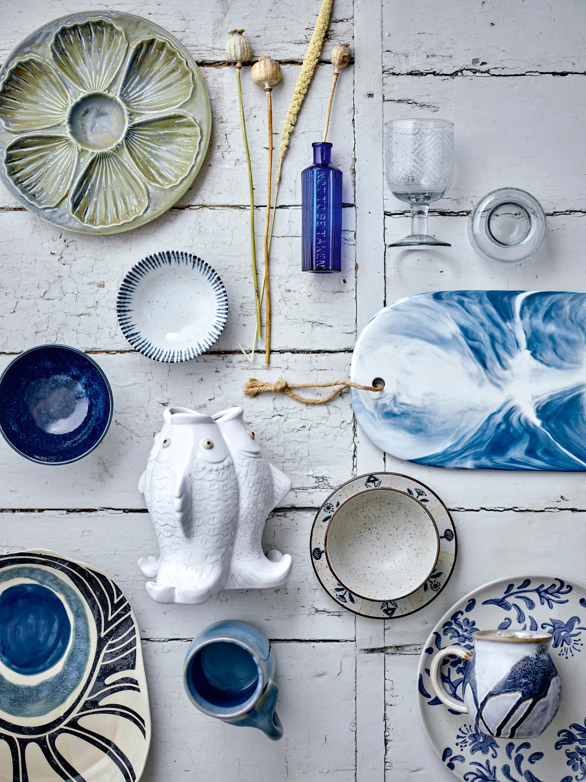 Aiden cutting board 20x35 cm, Blue Bloomingville