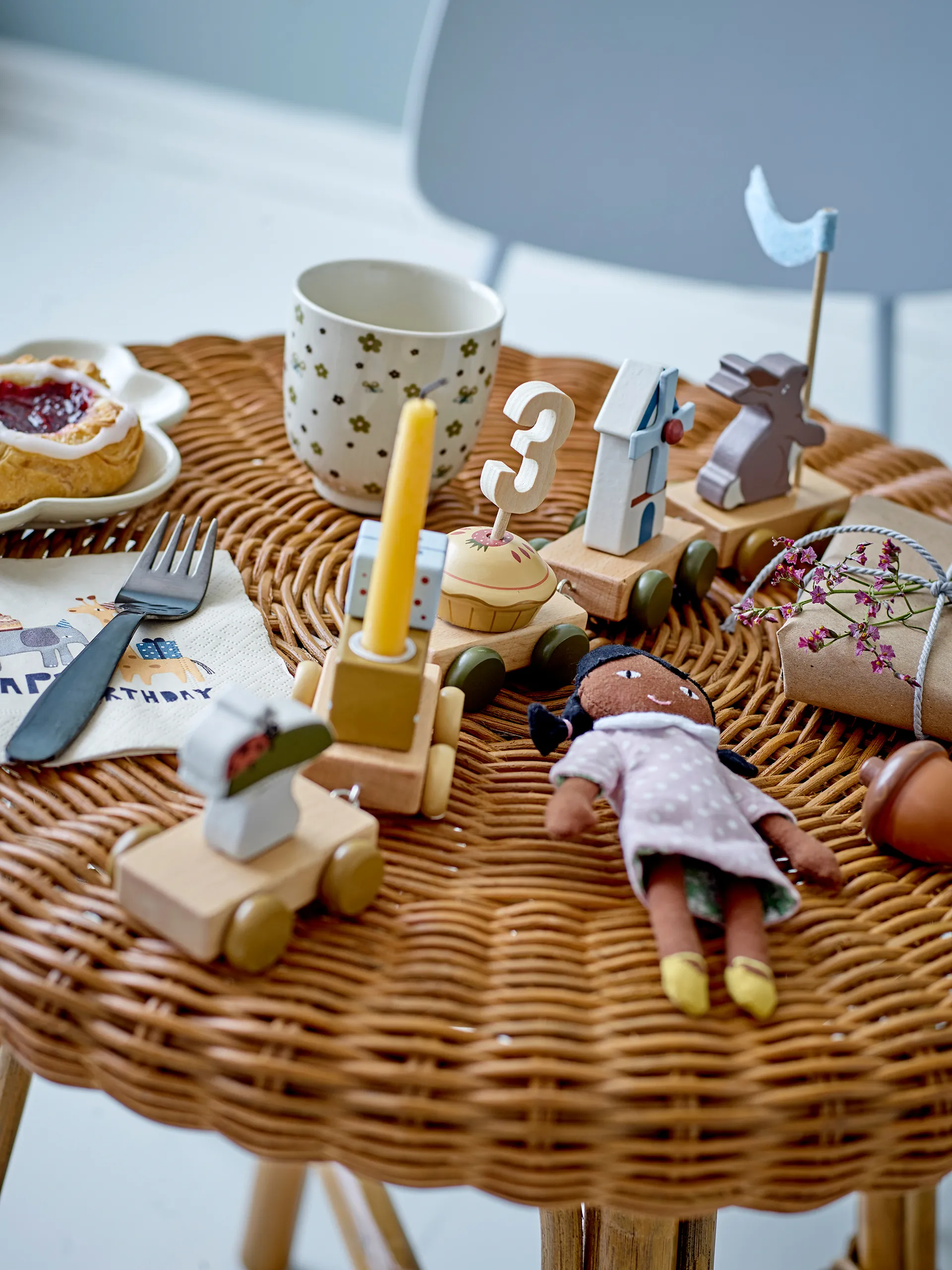 Alfi birthday train 39 cm, Brown Bloomingville