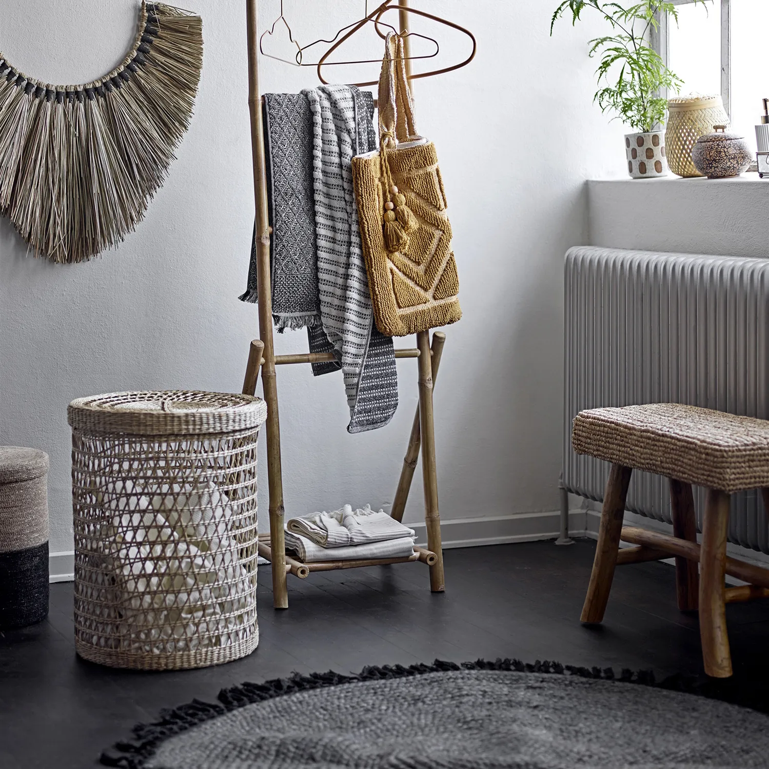Bloomingville jute rug with fringes Ø122 cm, Black Bloomingville