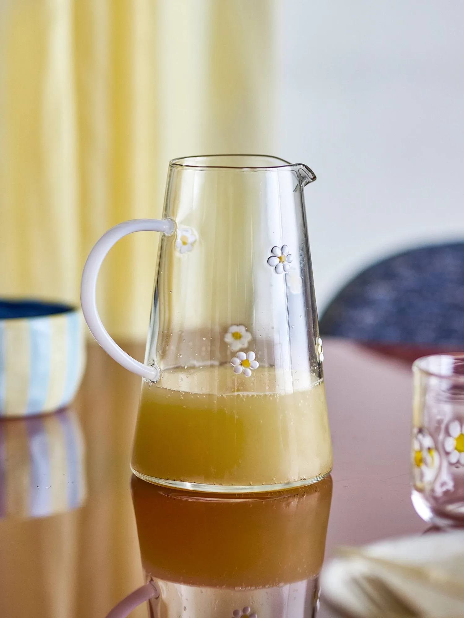 Buzz jug, Clear, 82.5 cl Bloomingville
