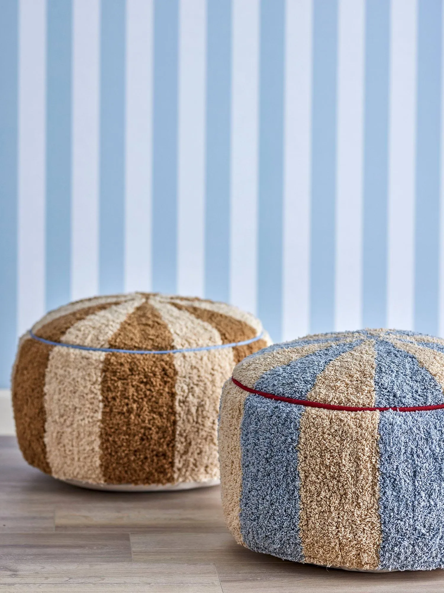 Charoline pouf Ø44 cm, Blue-white-red Bloomingville