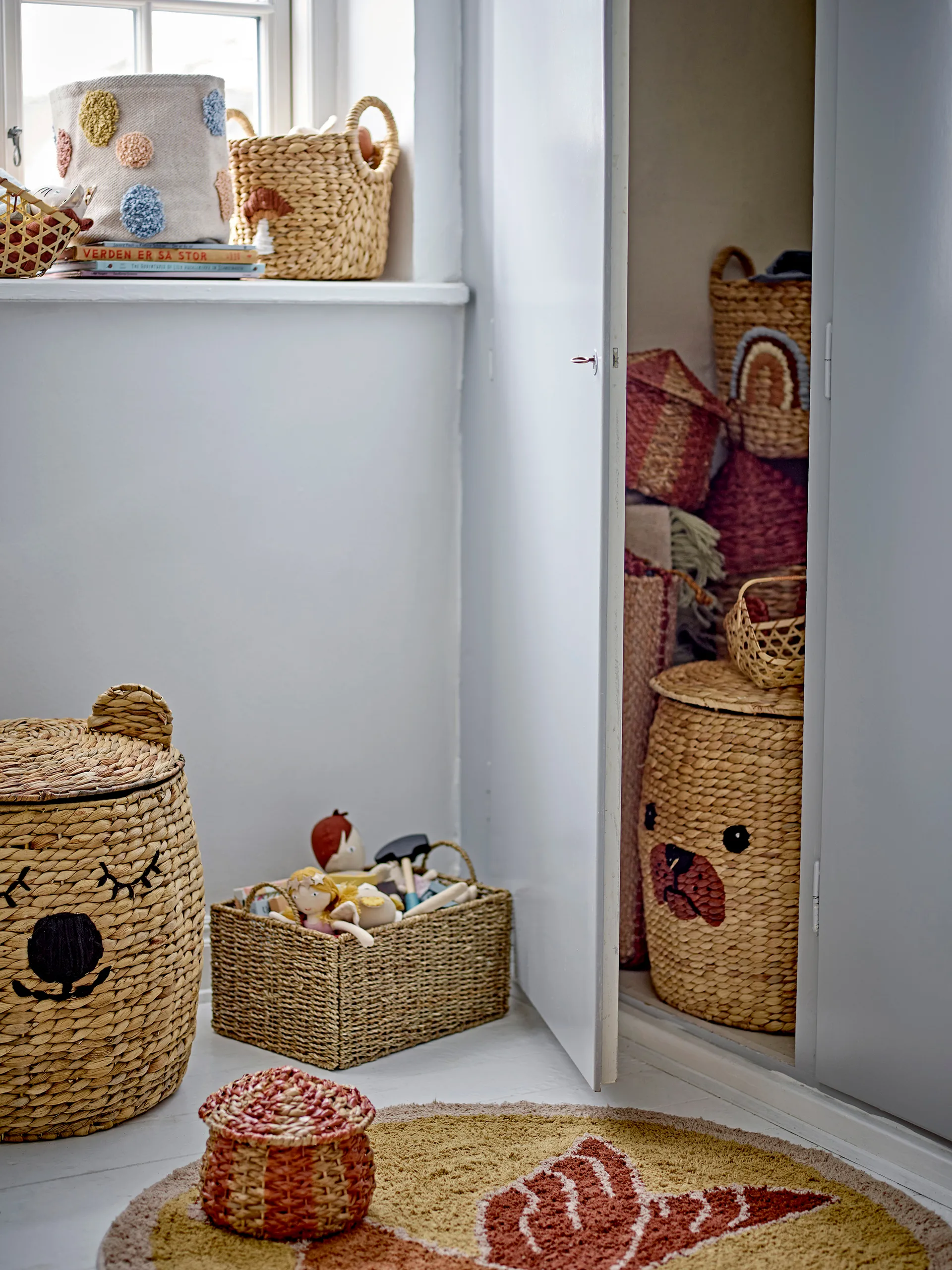 Dolma storage basket with lid Ø42x50 cm, Nature Bloomingville