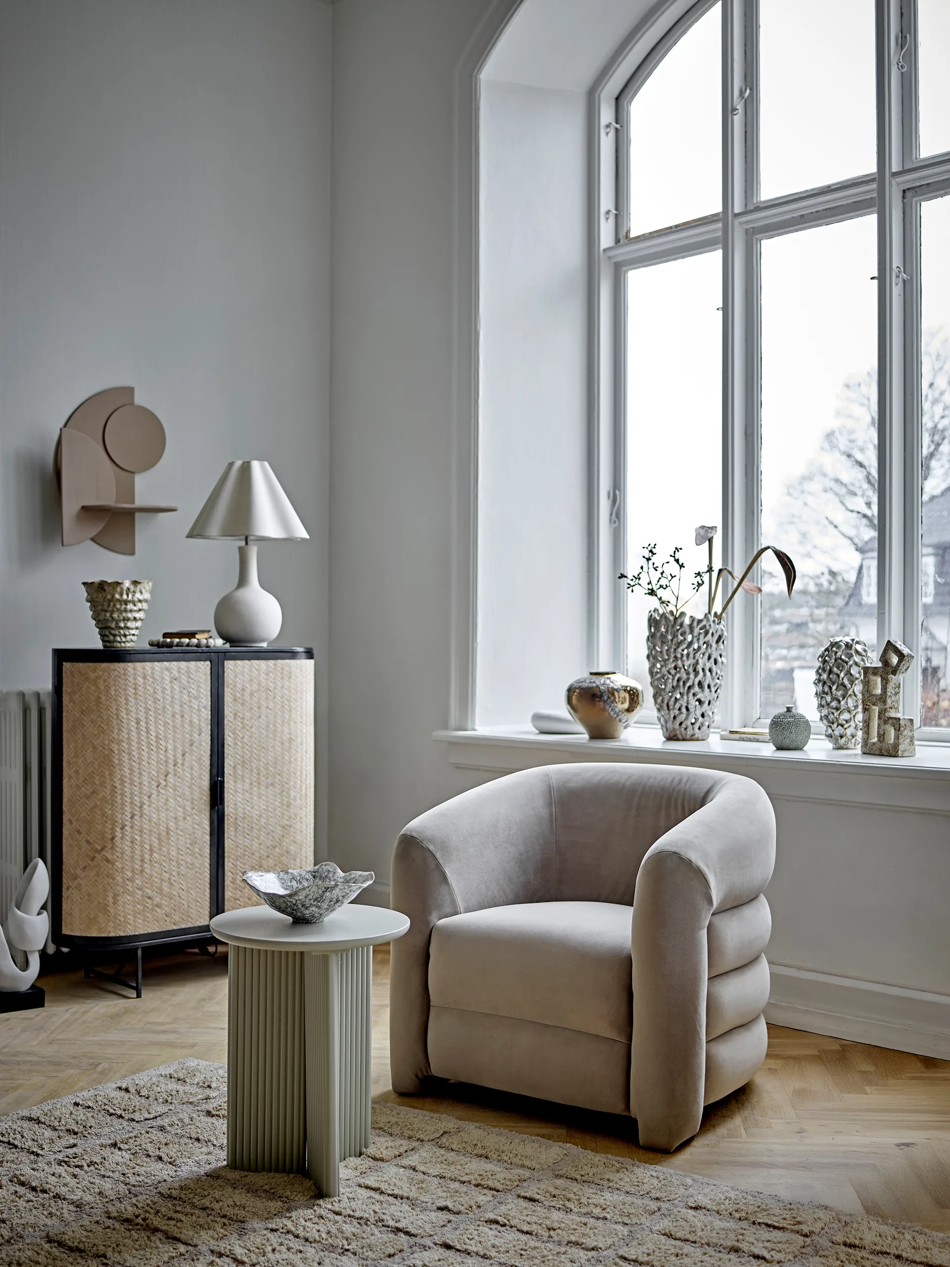 Edith side table Ø40 cm, White Bloomingville