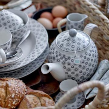 Elsa espresso cup with saucer - grey - Bloomingville