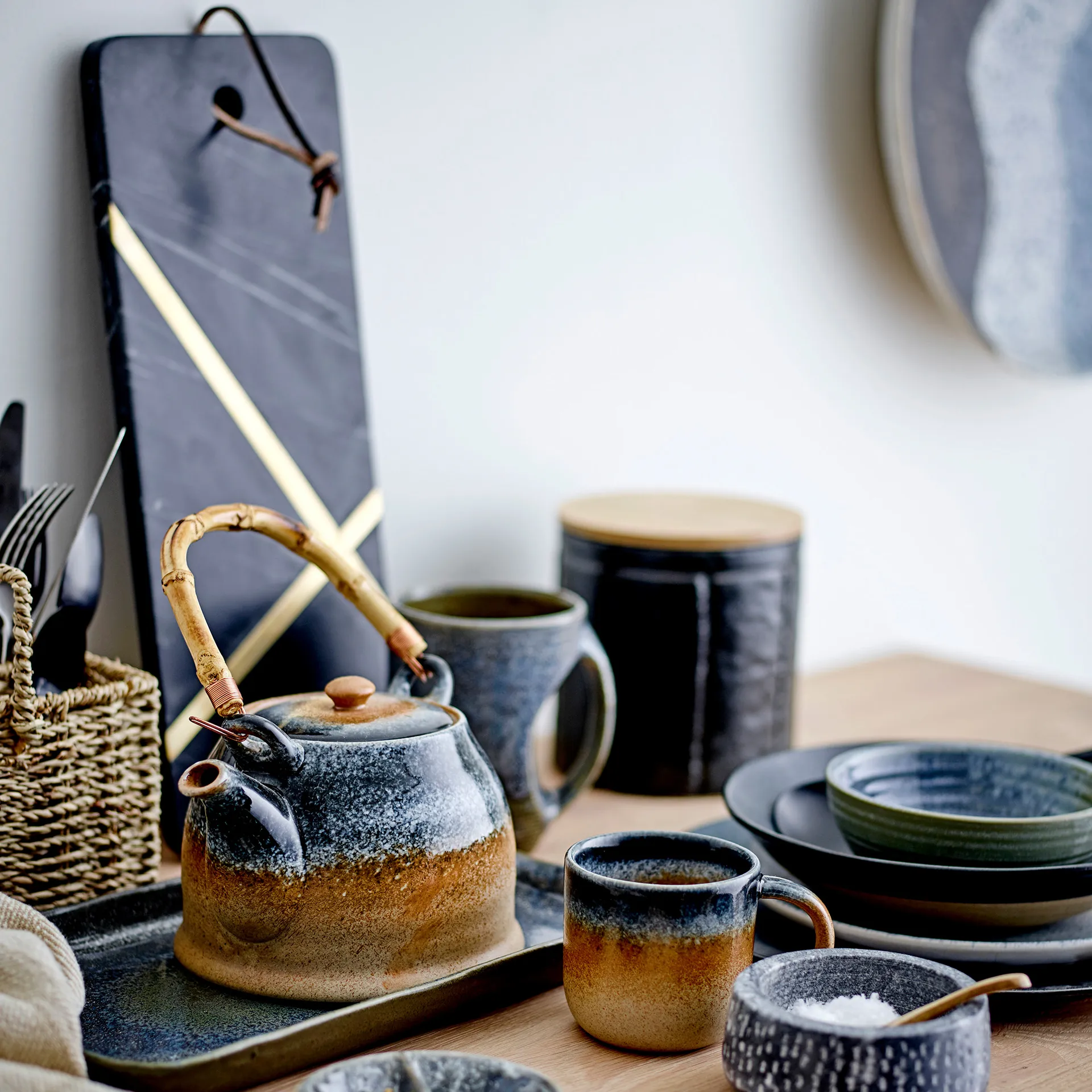 Elsi cutting board marble 15.5x40.5 cm, black Bloomingville