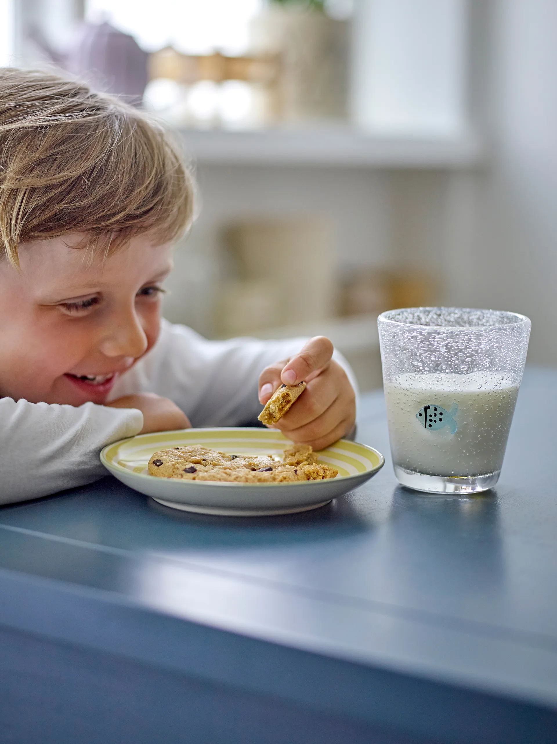 Finney drinking glass 31 cl, Clear Bloomingville