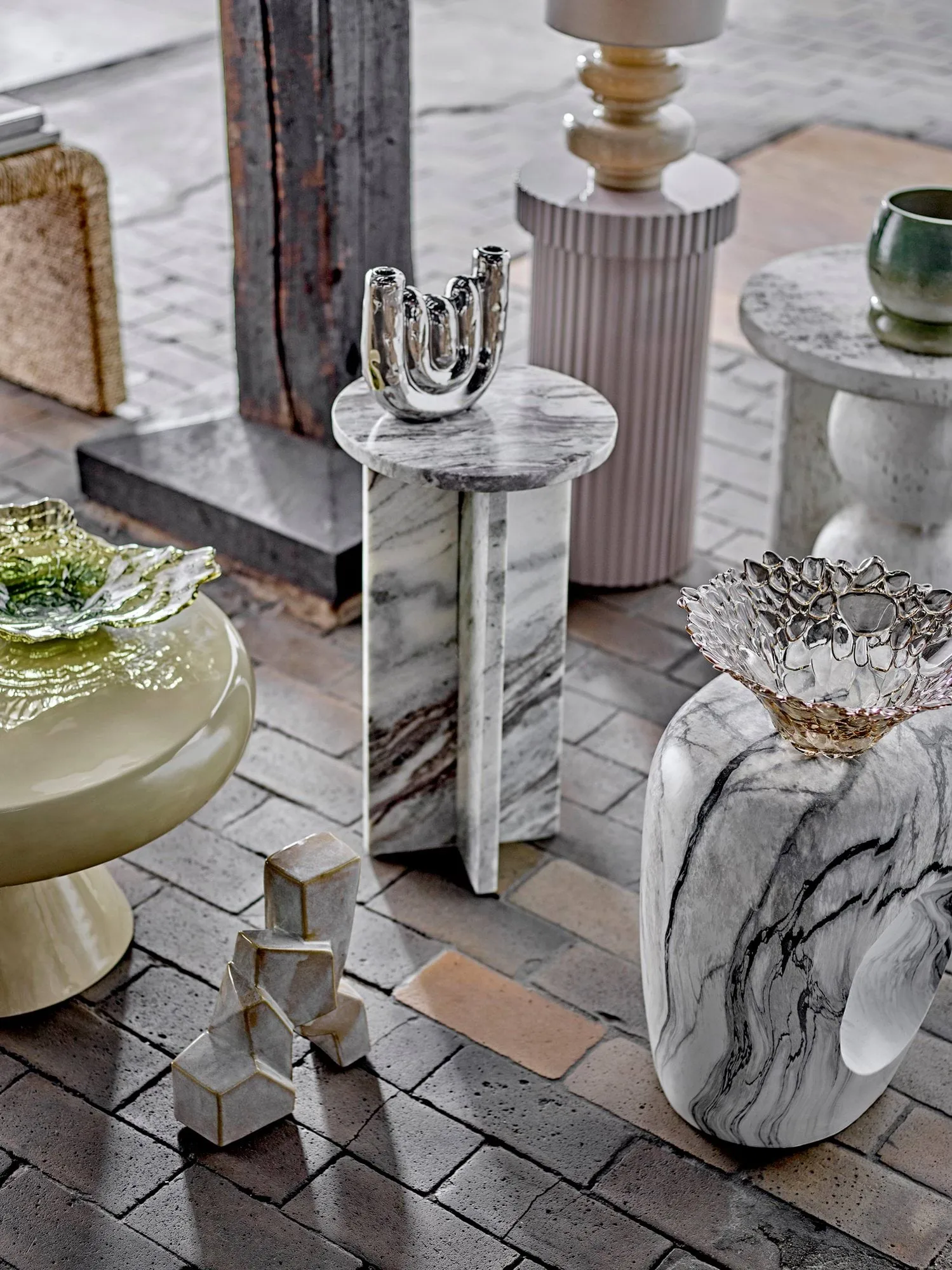 Jasmia side table, Nature, Ø30 cm Bloomingville