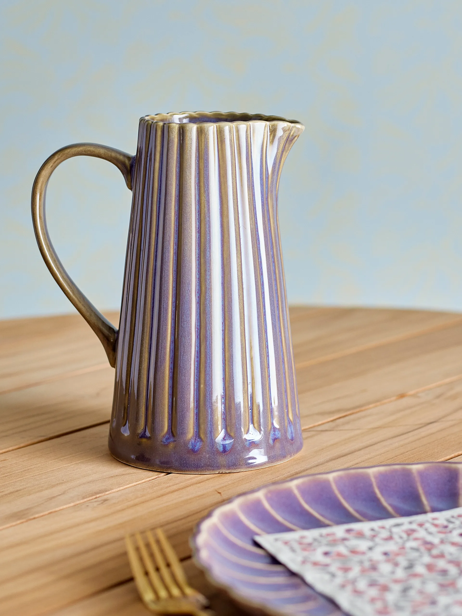 Latina pitcher 1.2 L, Purple Bloomingville