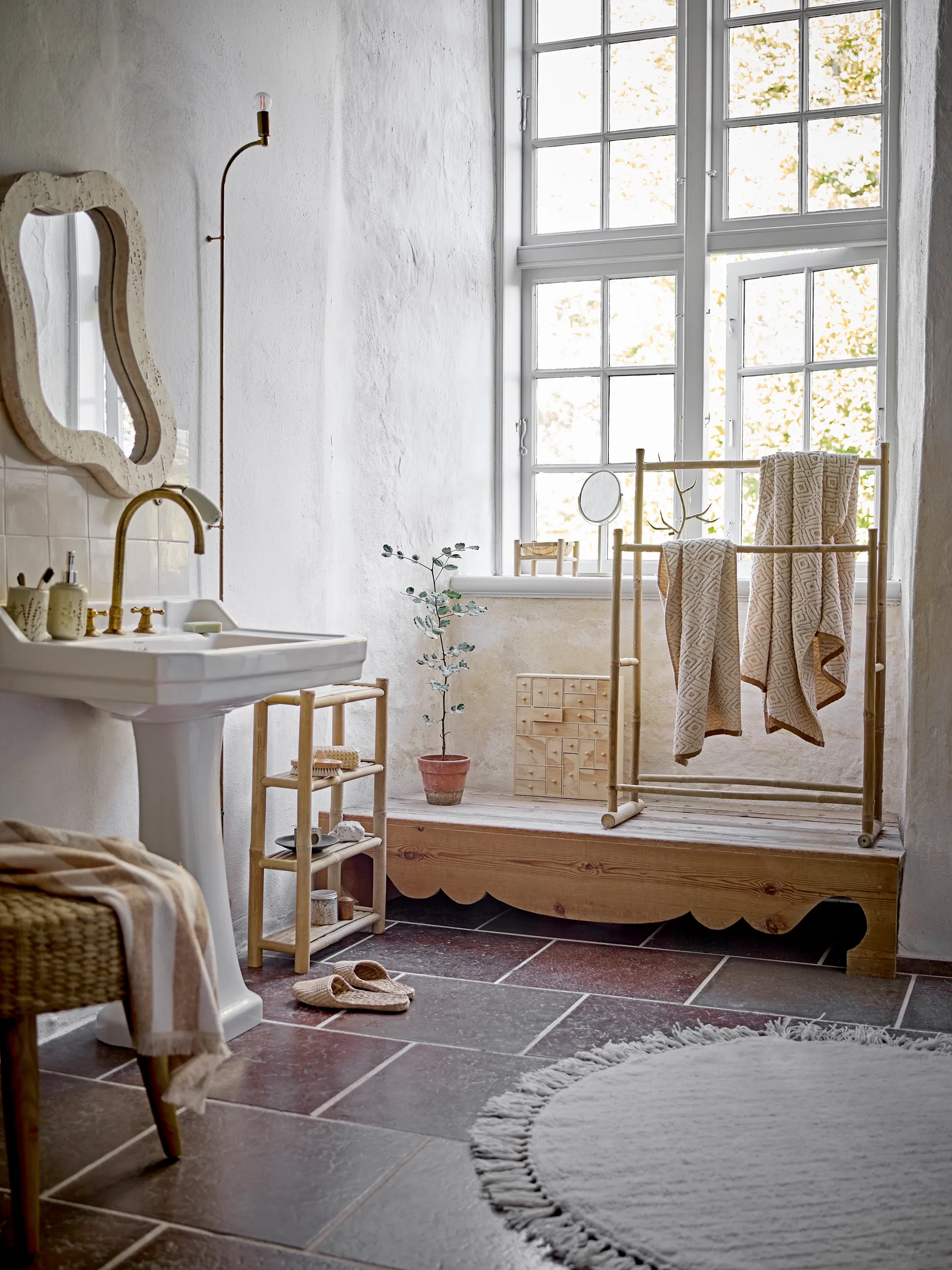 Meg wall mirror 61x76 cm, Natural Bloomingville