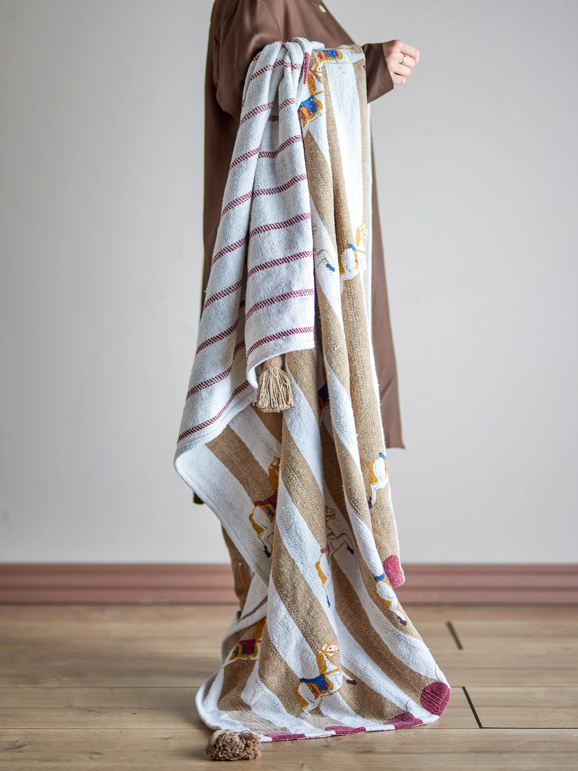 Merry-go-round blanket 130x160 cm, Beige-red Bloomingville