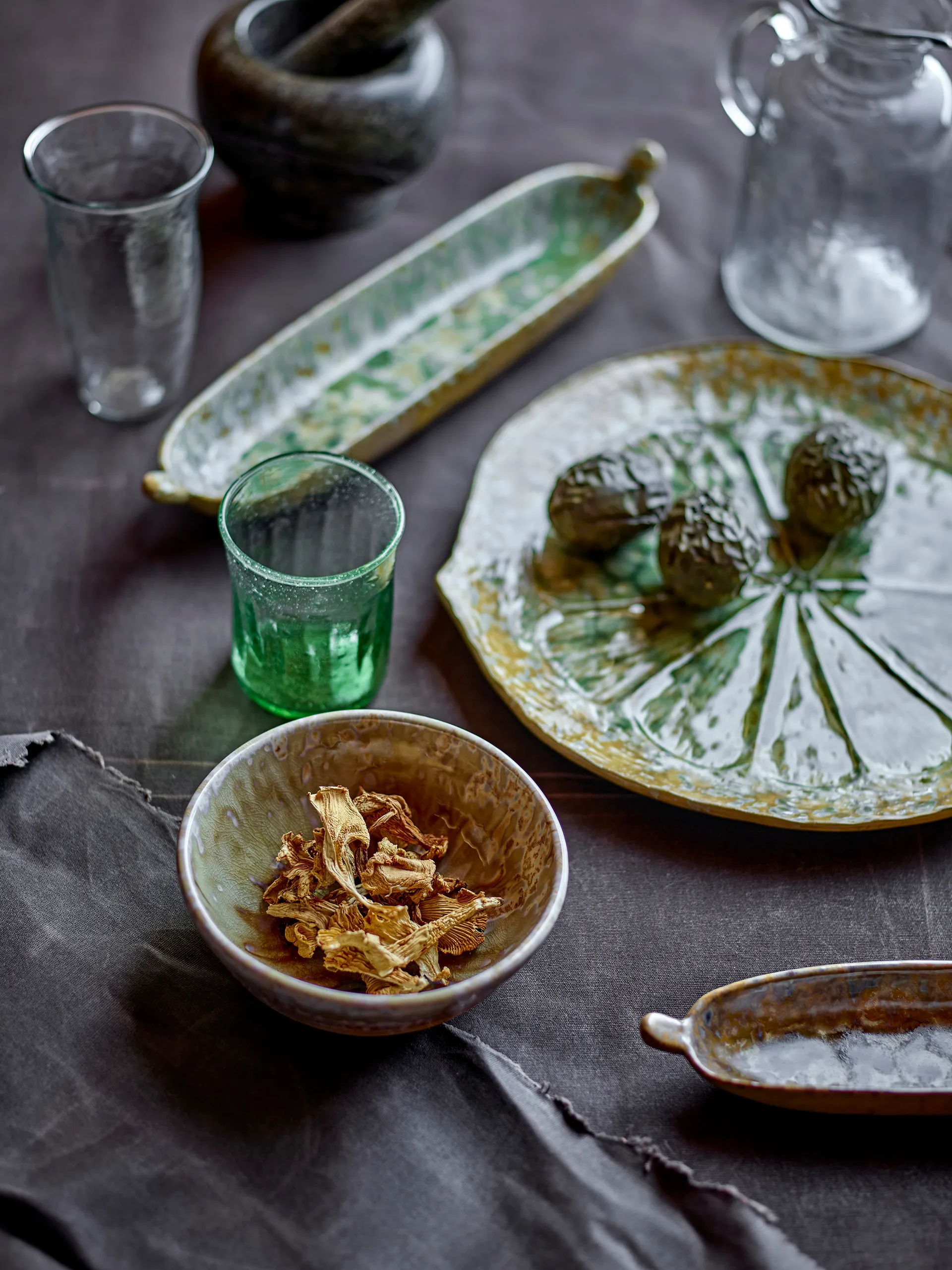 Milani serving platter Ø30 cm, Green Bloomingville