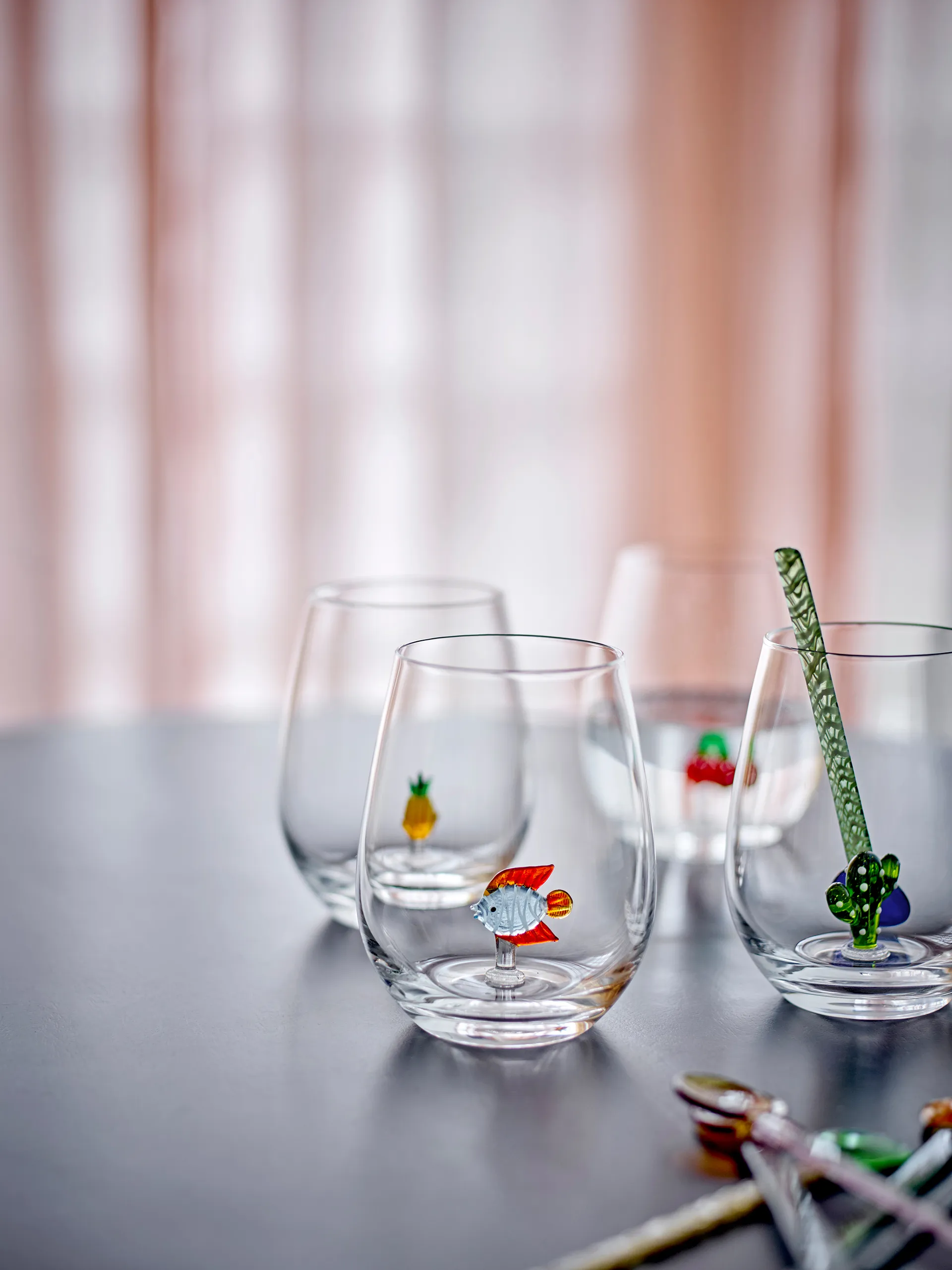 Misa drinking glass 56 cl, Clear-fish Bloomingville