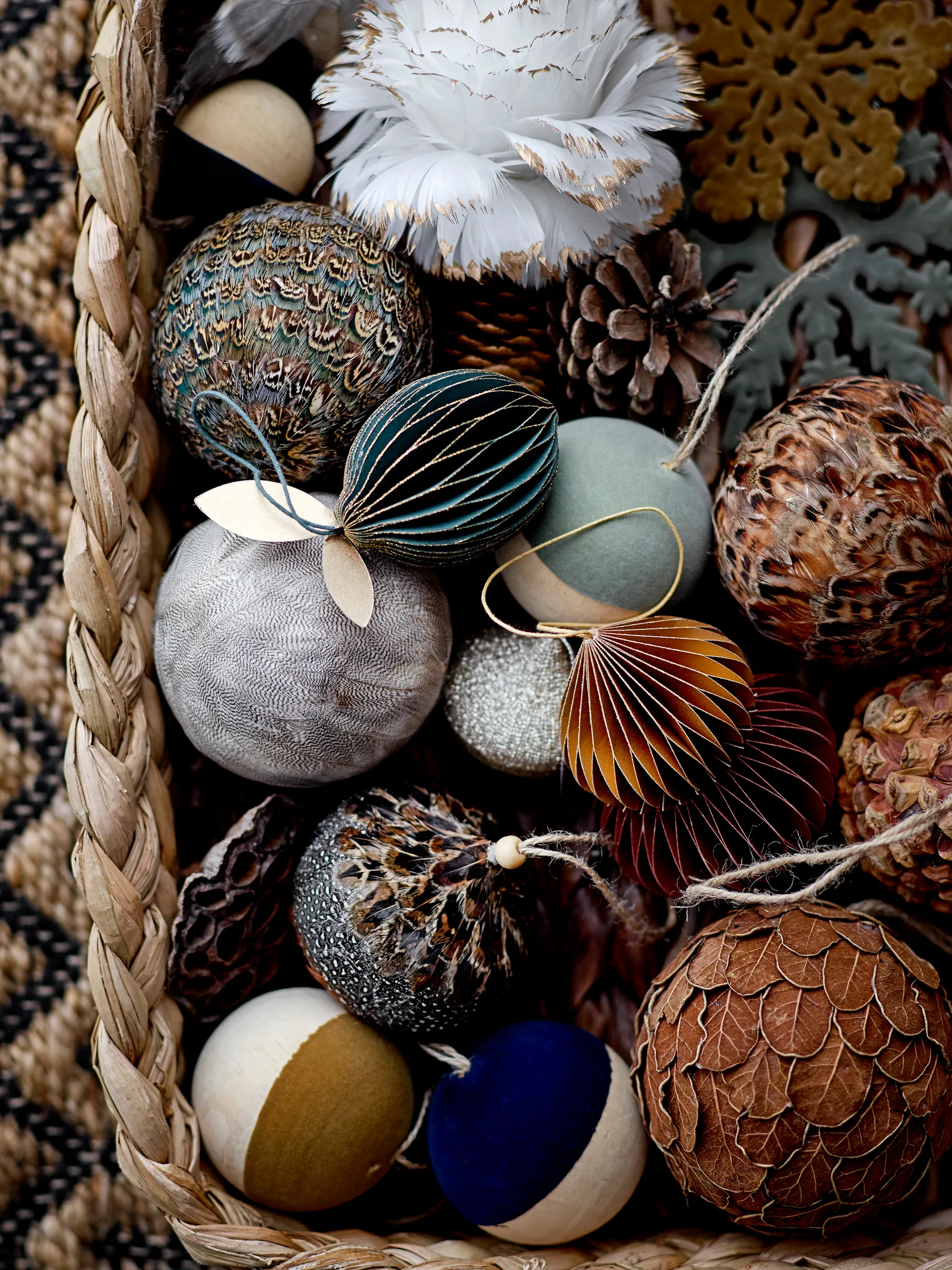 Misba Christmas bauble Ø9 cm 4 pieces, Multi Bloomingville