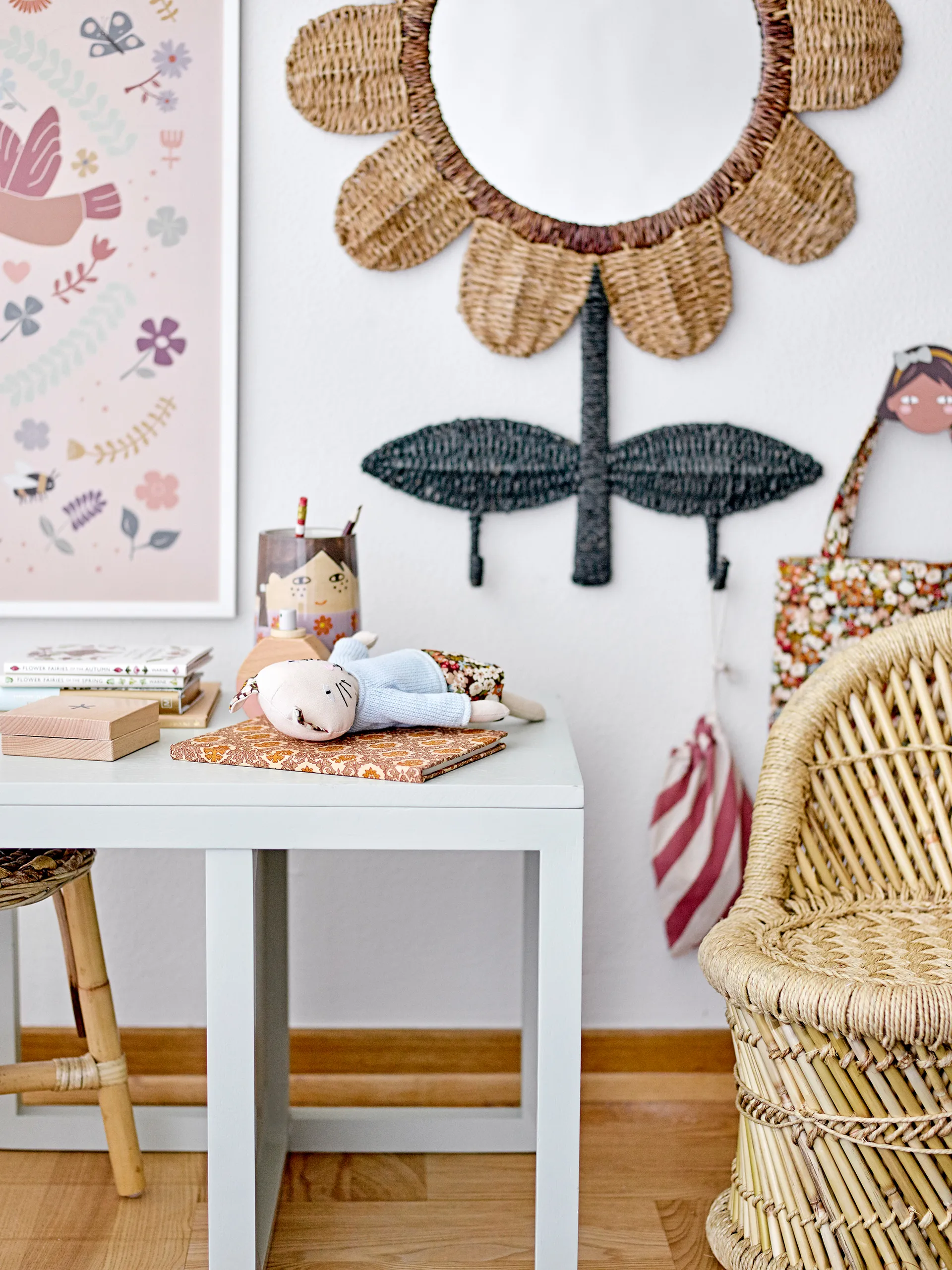 Nabiya mirror with hooks 56x74 cm, Natural Bloomingville