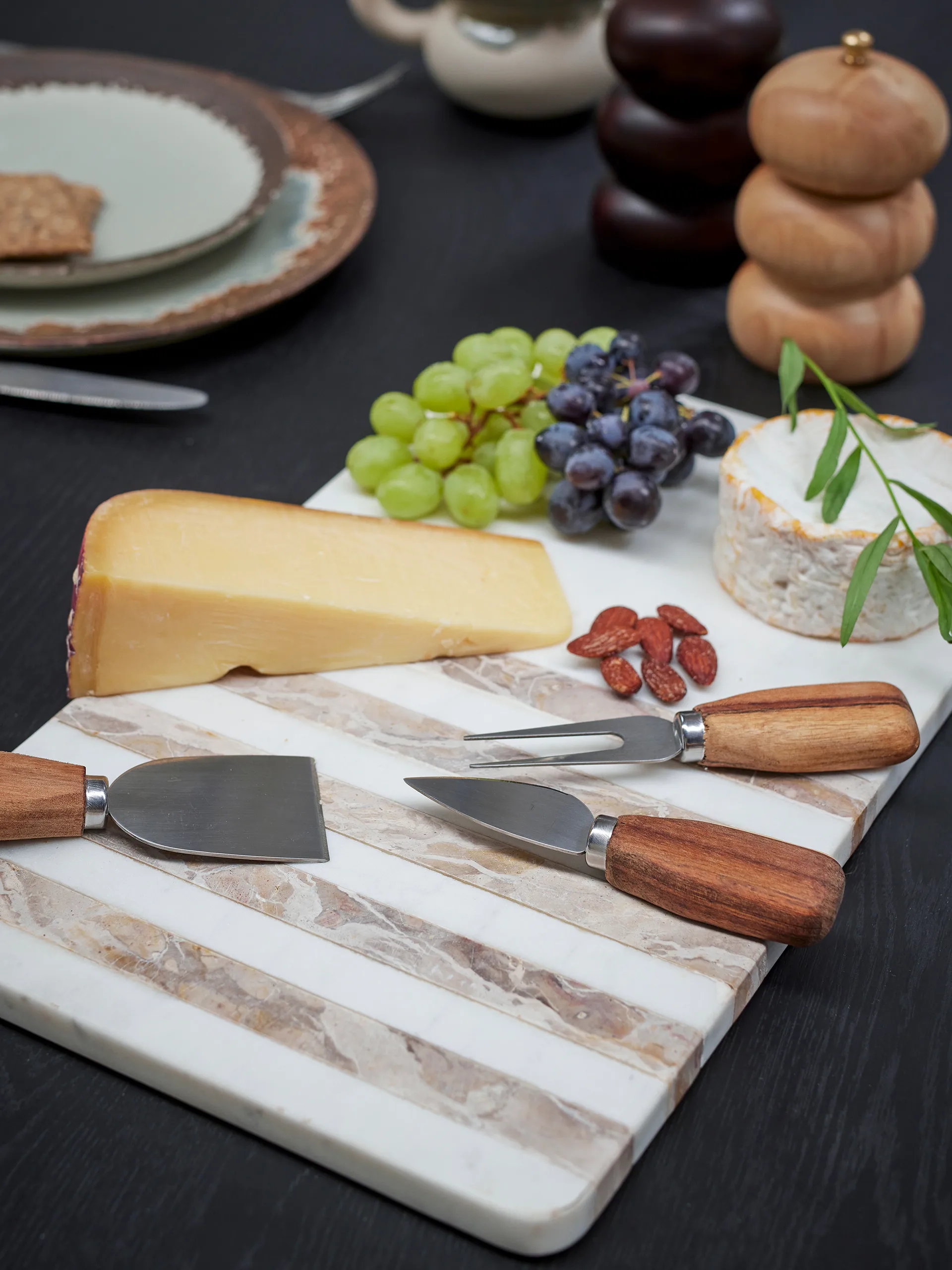 Novelle cutting board marble 38x22.5 cm, White Bloomingville