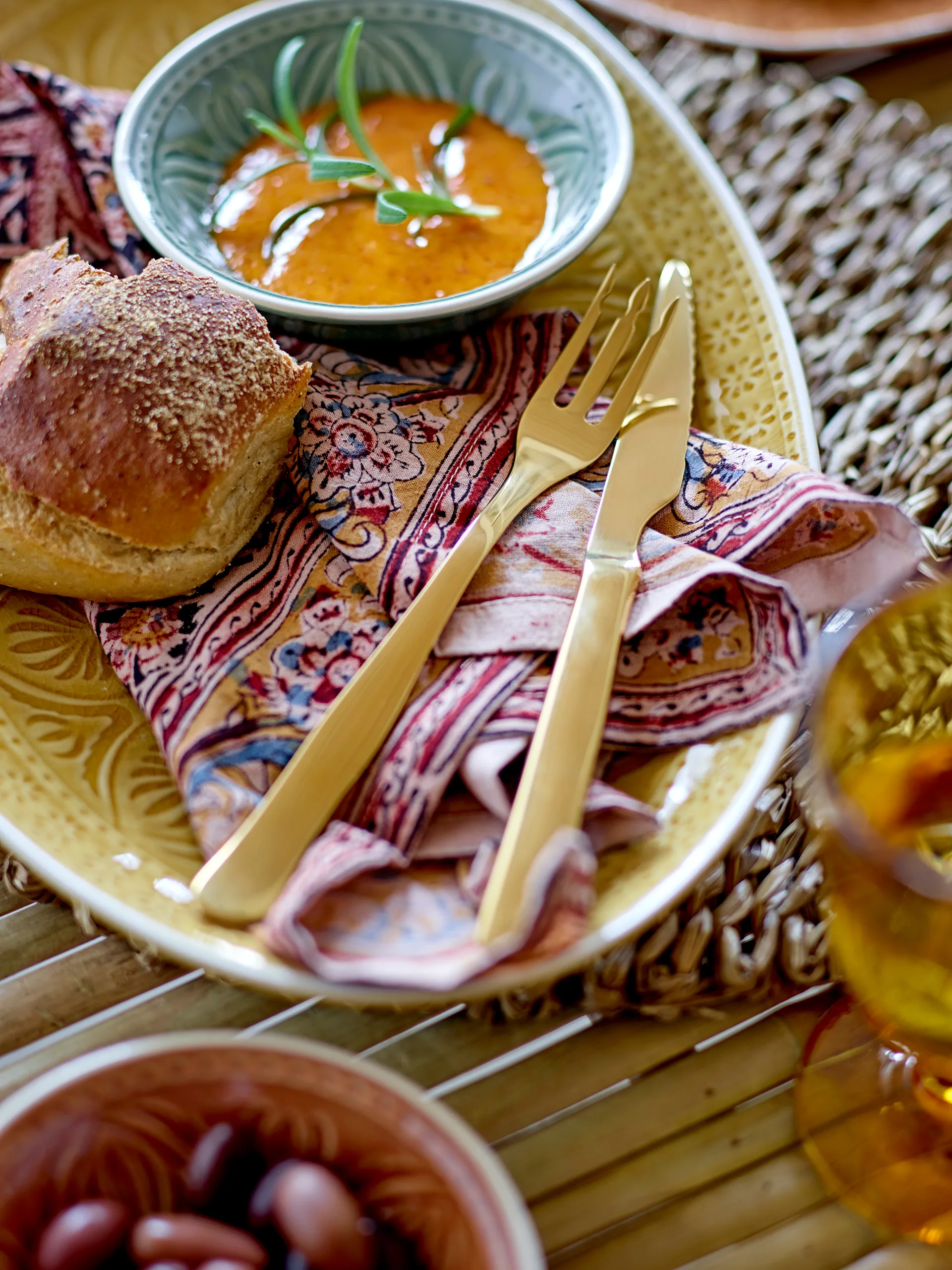 Ollin Steak Cutlery 4 Pieces, Gold Bloomingville