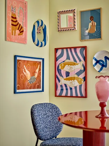 Remy illustration with frame 50x70 cm - Rose - Bloomingville