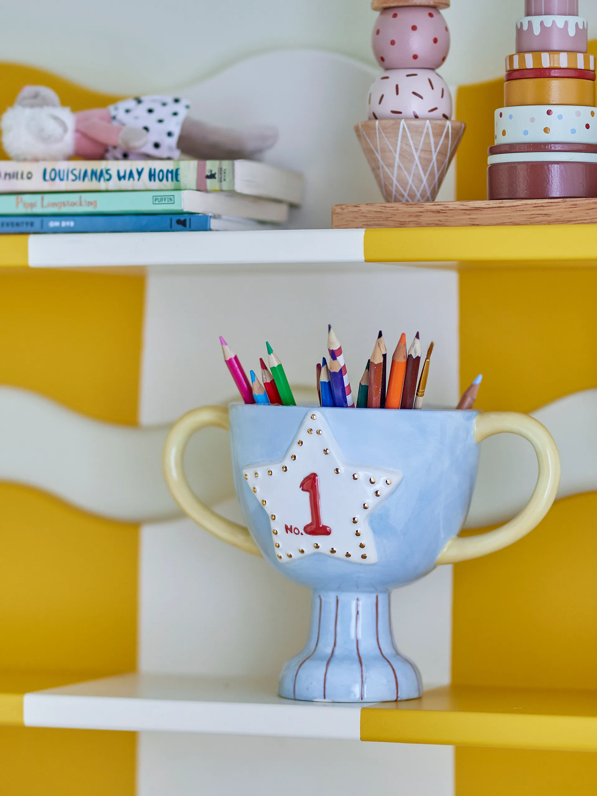 Trophy planter 23x16 cm, Blue Bloomingville