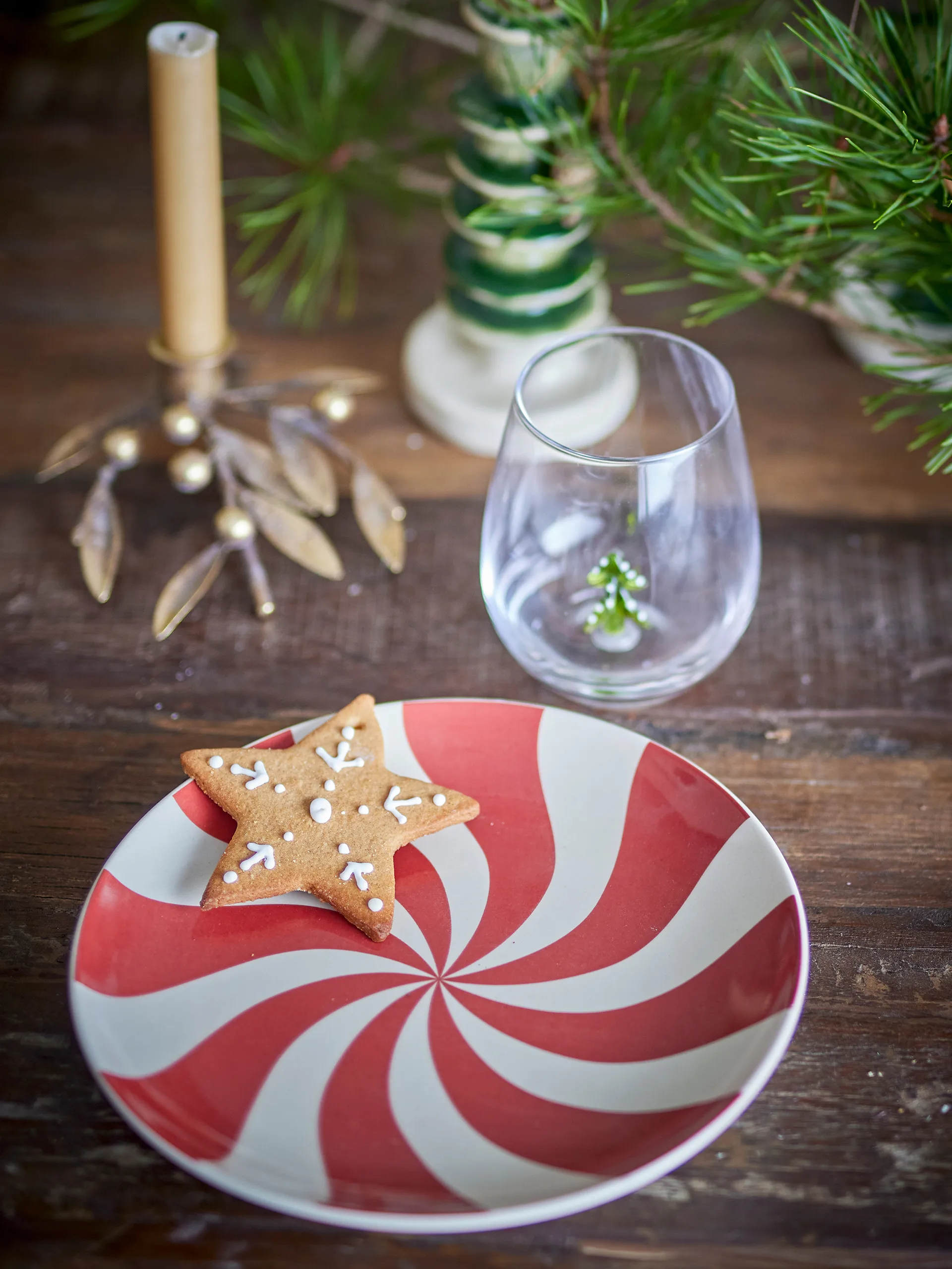 Yule plate Ø23 cm, Natural red Bloomingville