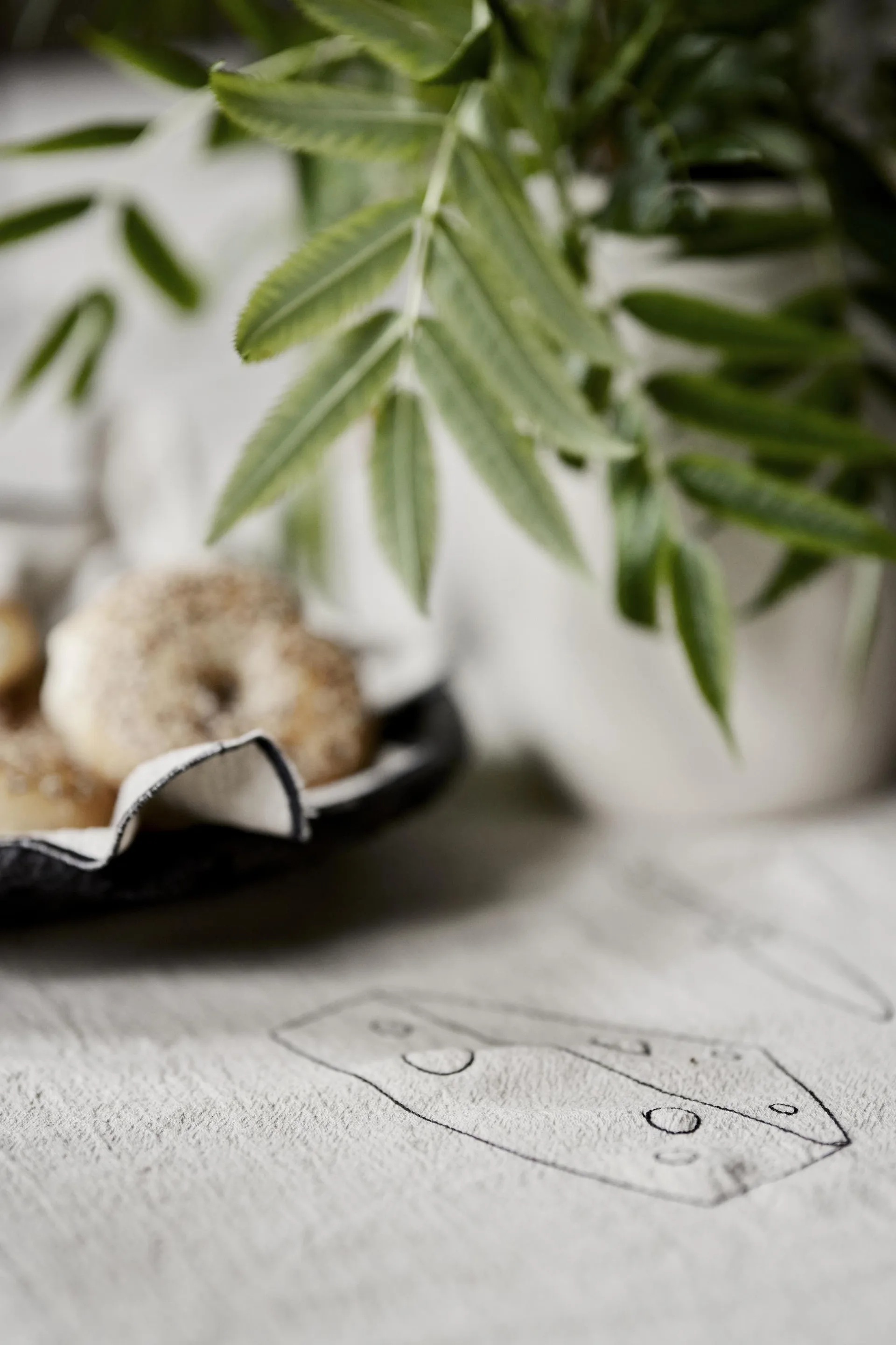 Bordeaux tablecloth 150x250 cm, Beige Boel & Jan