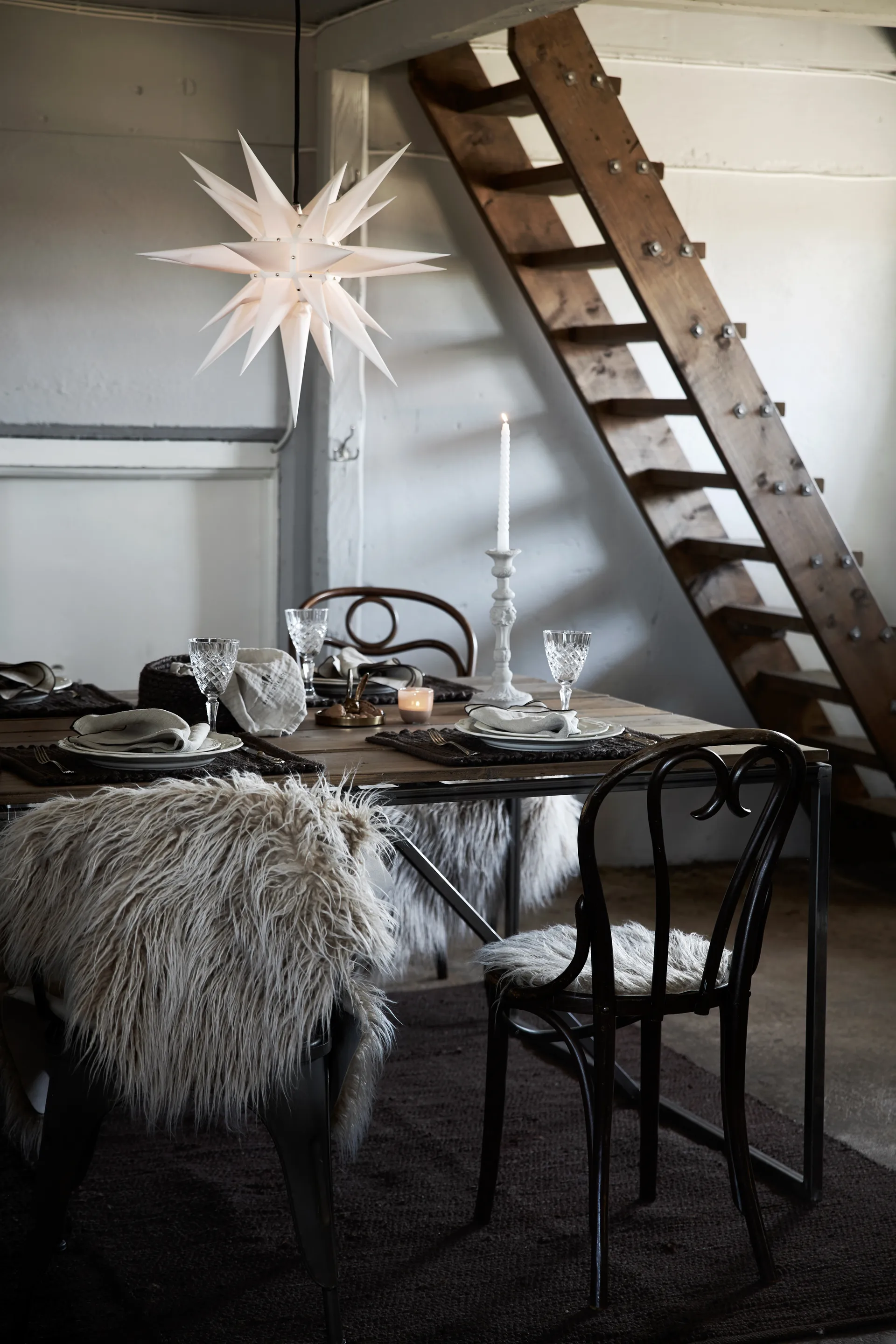 Dolly chair cushion Ø35 cm, Brown Boel & Jan