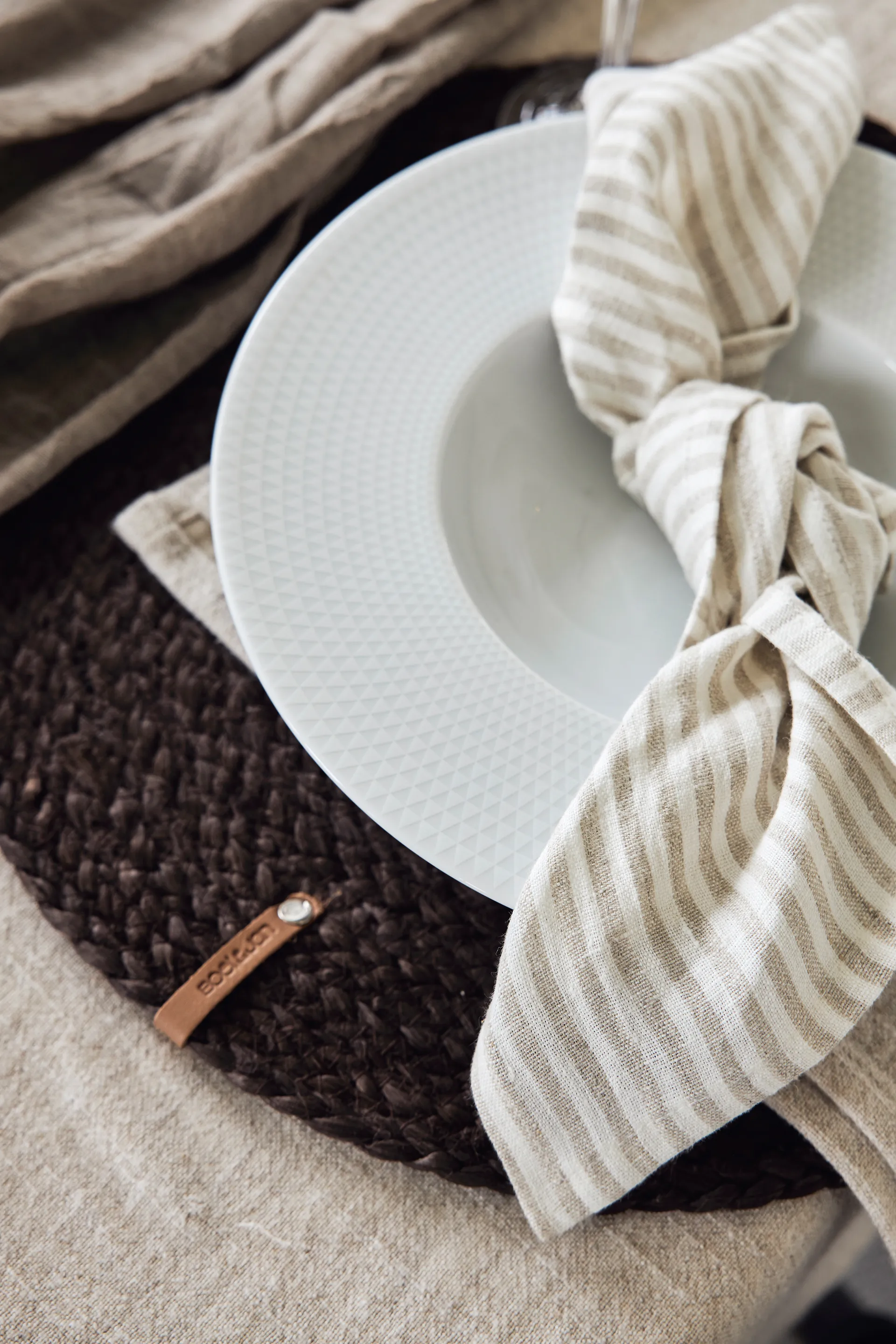 Merida place mat Ø38 cm, Brown Boel & Jan