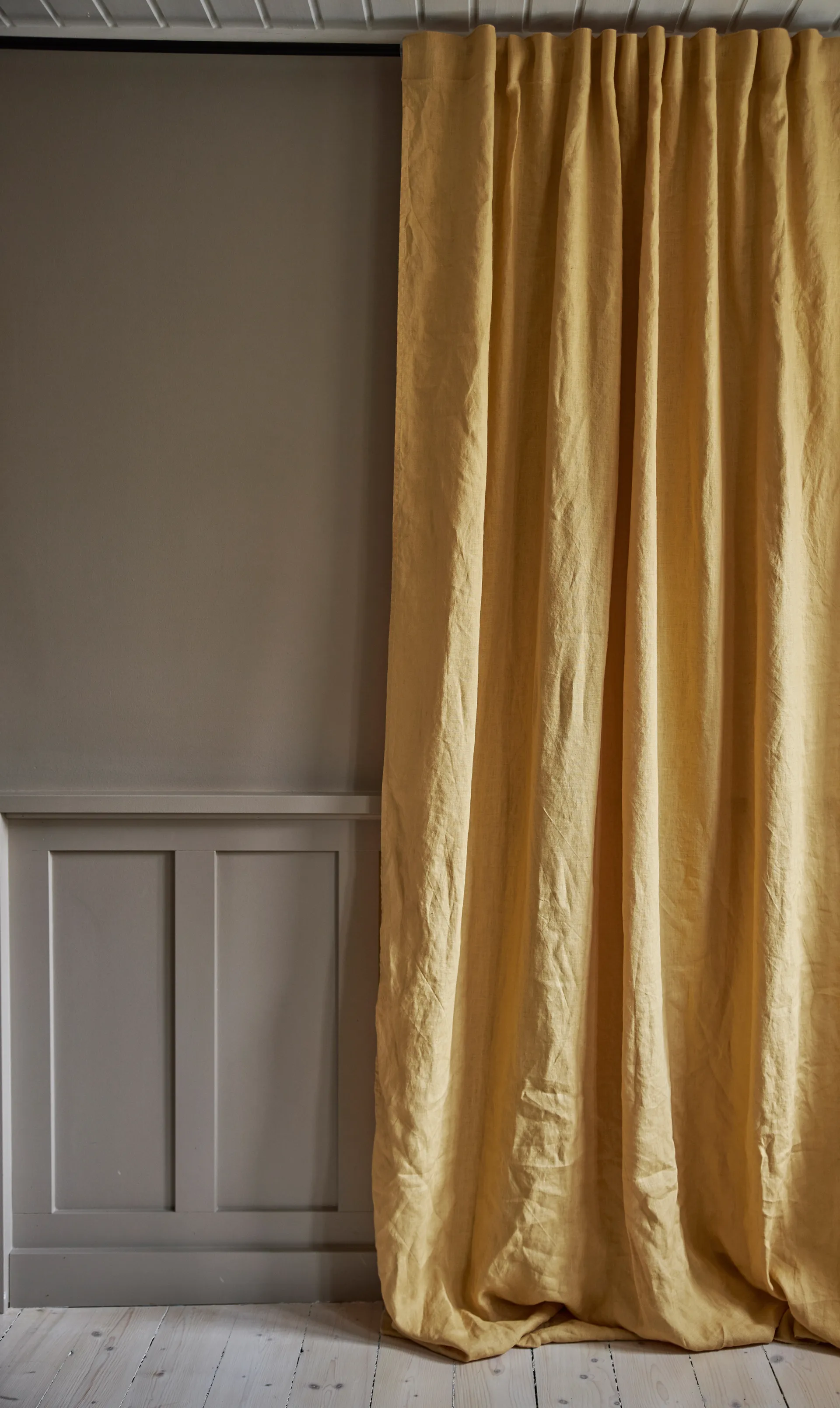 Sabina multiband 140x240 cm, Yellow Boel & Jan