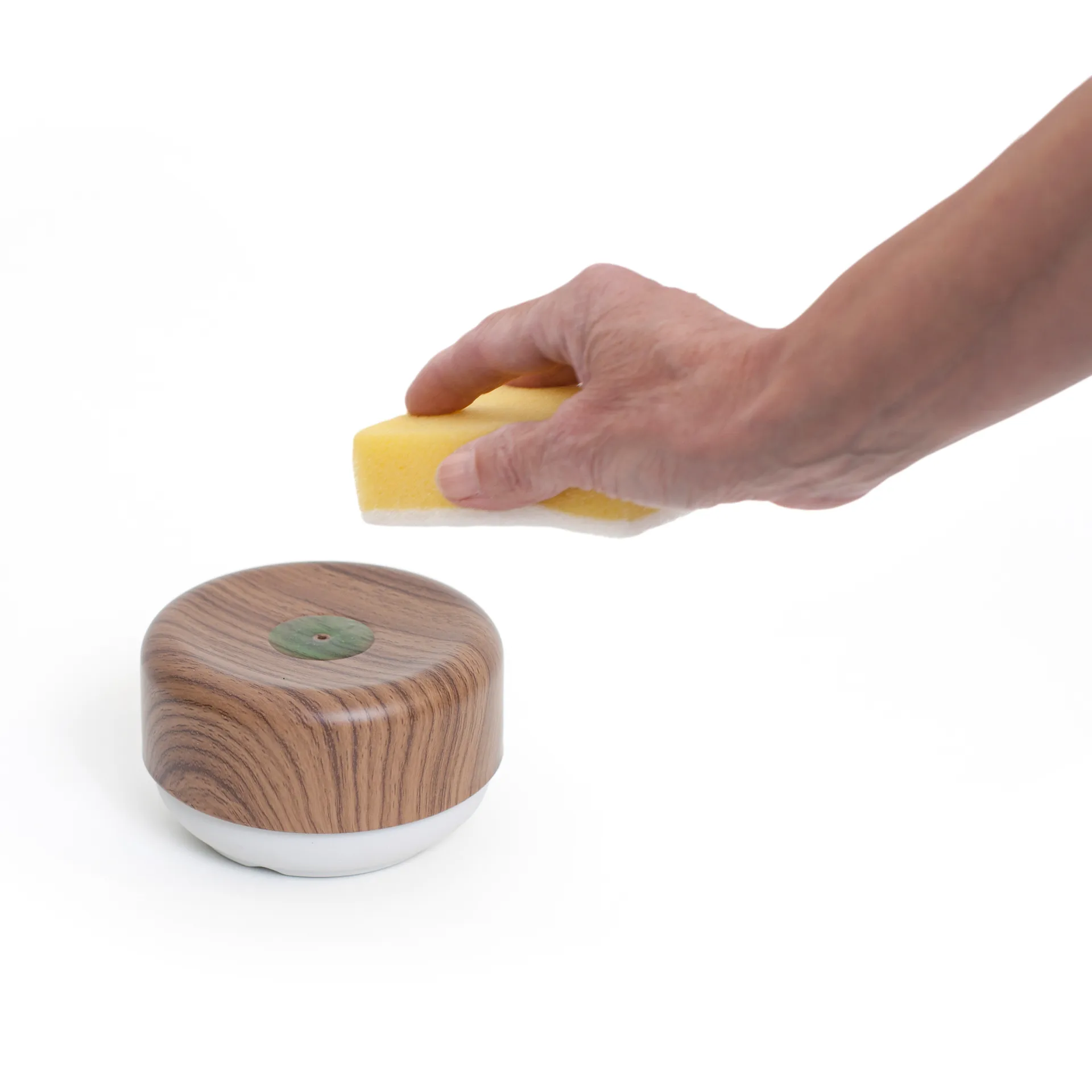 Bosign dish soap pump, Dark wooden details Bosign