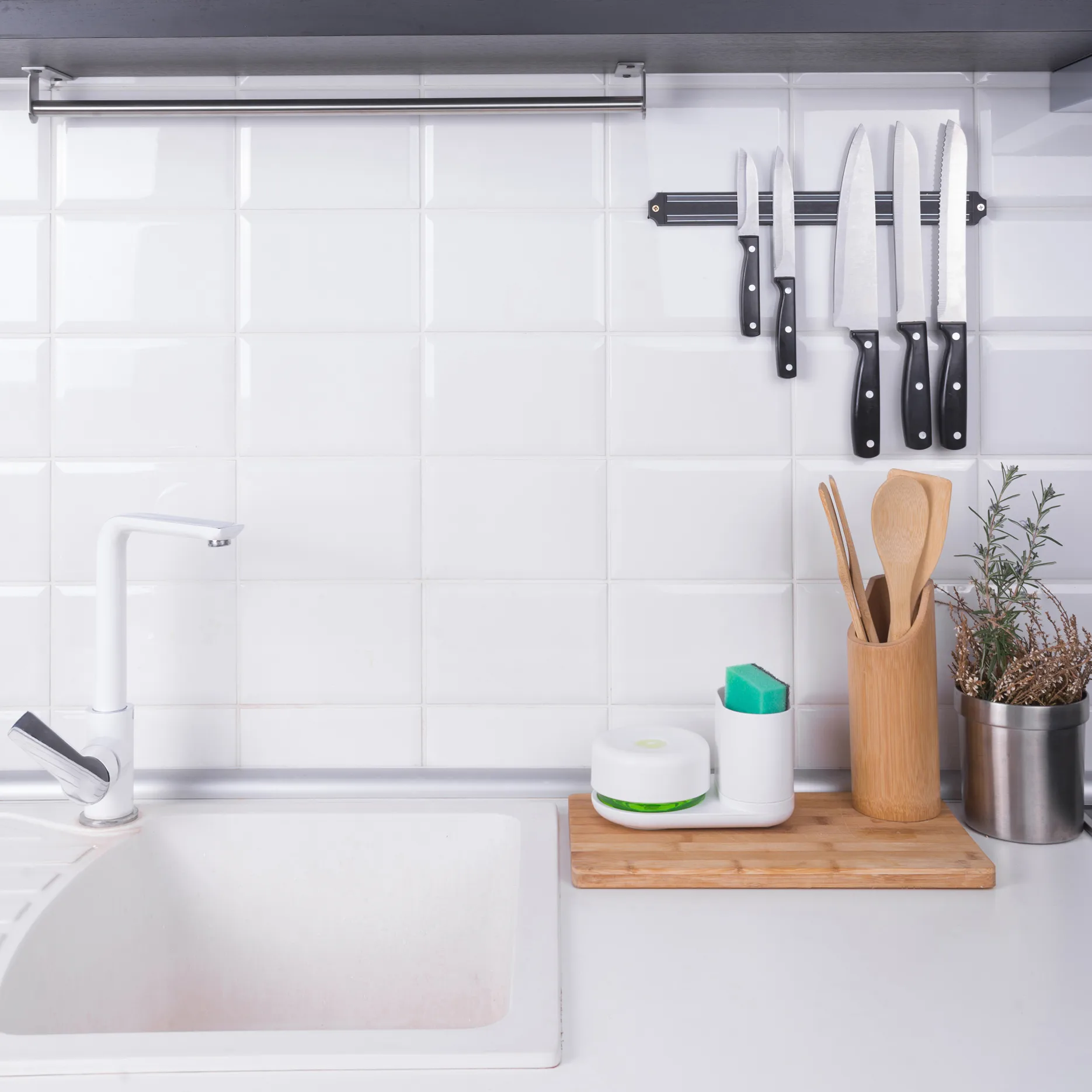 Dishwashing liquid pump with storage rack, white Bosign