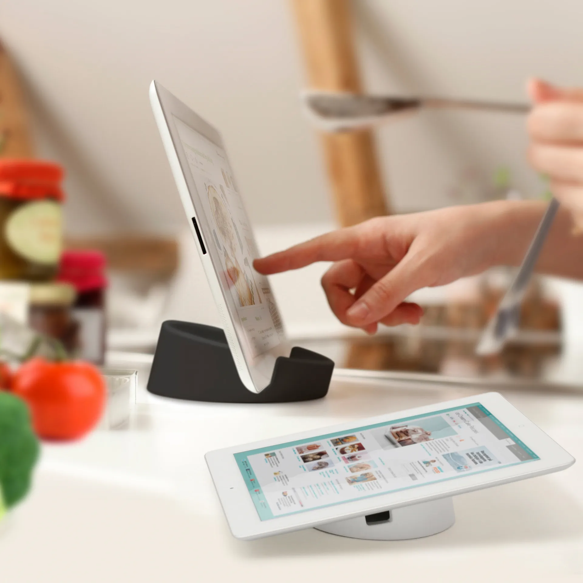 Kitchen tablet stand, grey Bosign