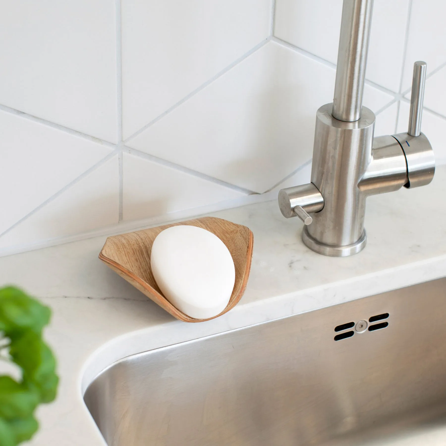 Leaf™ Soap Dish with Drainage 11.5x11.5 cm, Willow Bosign