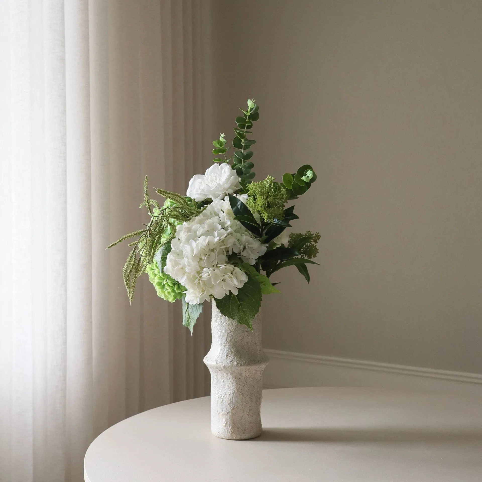 Smashed Avocado artificial bouquet, Hydrangea-peony-amaranth-skimmia berries-eucalyptus 12 pcs Botané