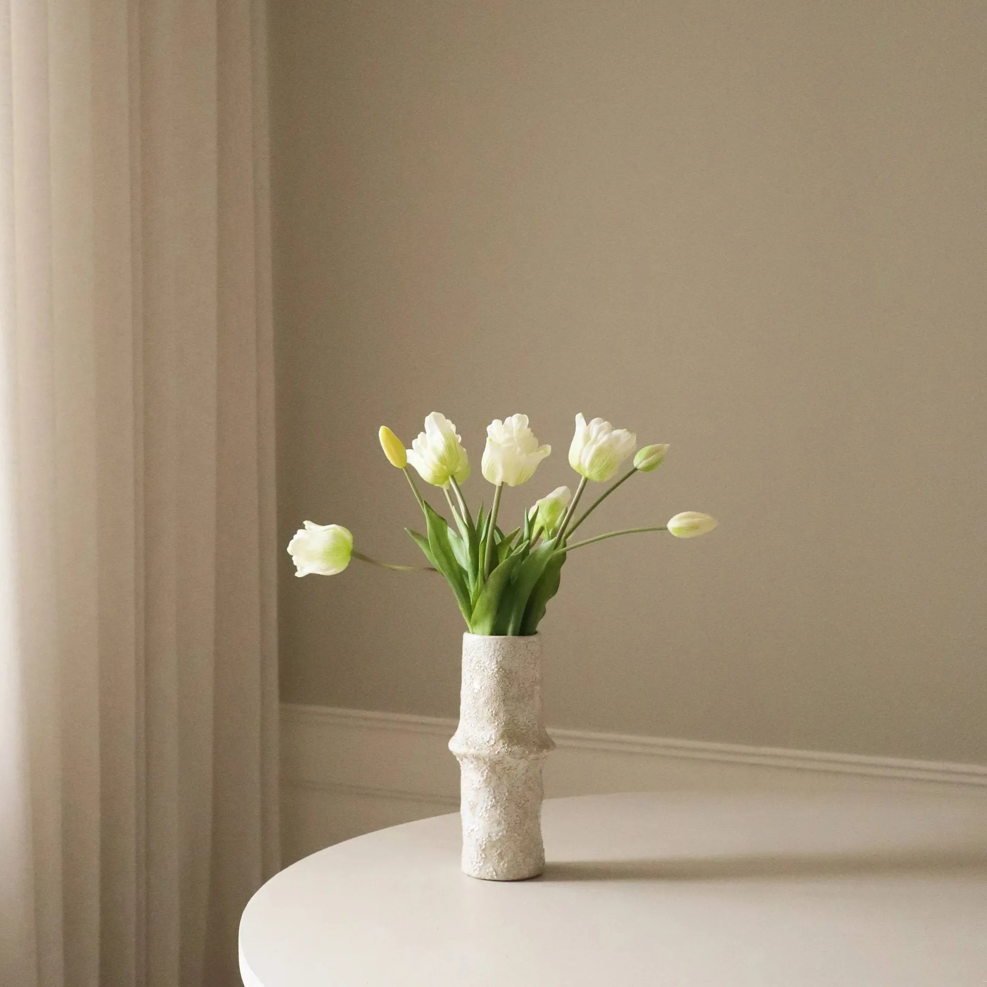 Triumph tulips artificial bouquet, White, 10 pcs Botané
