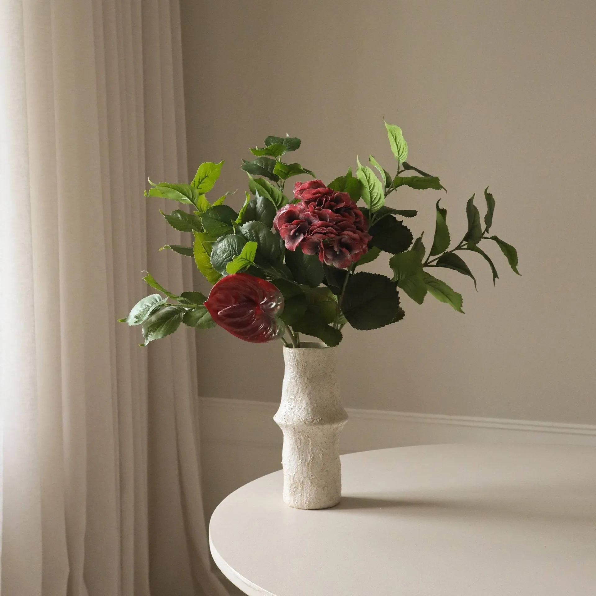 Velvet rouge artificial bouquet, Hydrangea-red anthurium 6 pcs Botané