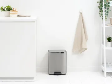 Bo pedal bin 12 L - Matte Steel Fingerprint Proof - Brabantia