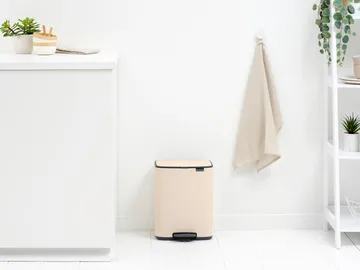 Bo pedal bin 12 L - Soft Beige - Brabantia
