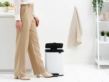 Bo pedal bin 12 L - White - Brabantia