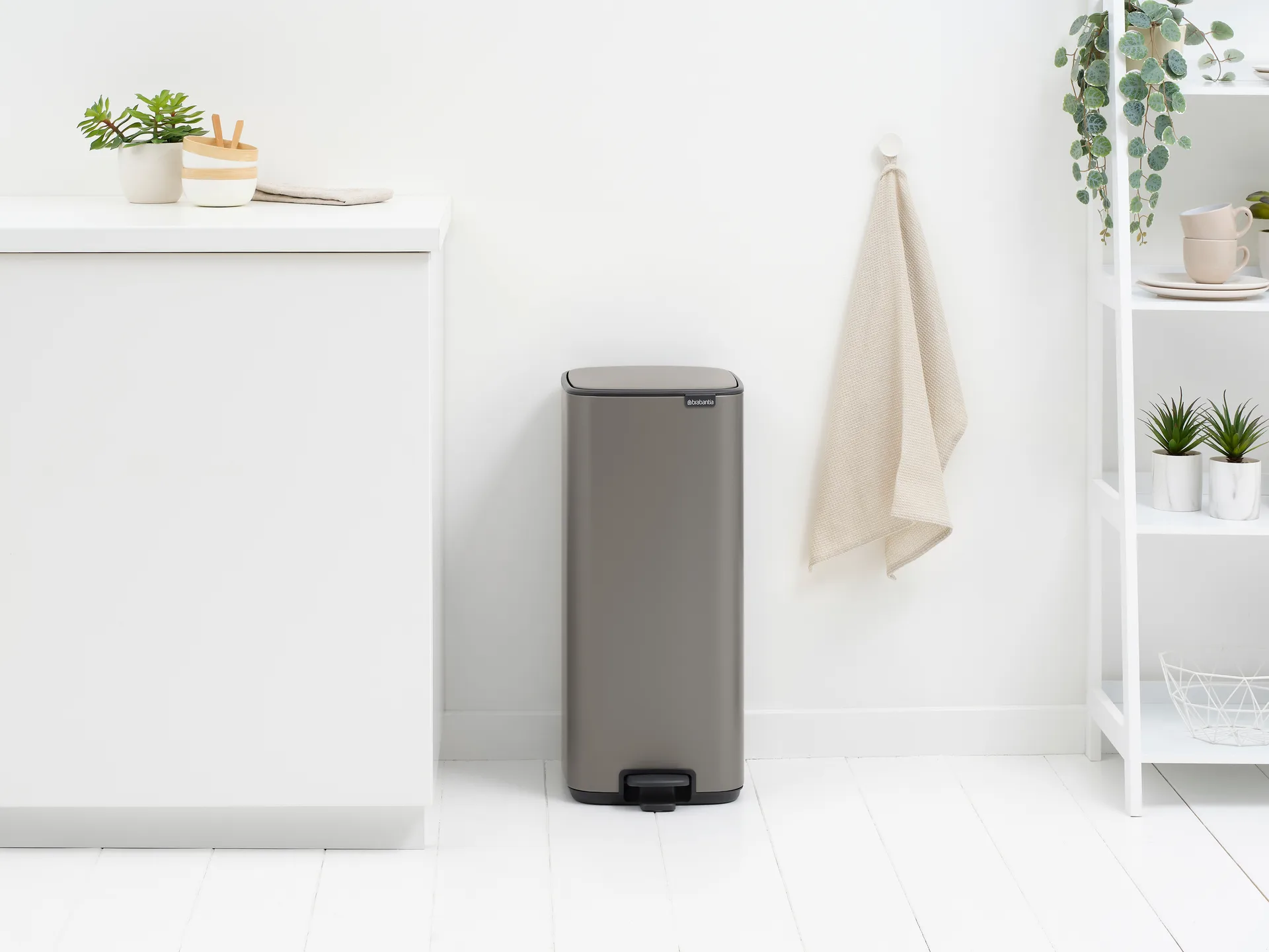 Bo pedal bin 30 L, Platinum Brabantia