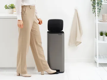 Bo pedal bin 30 L - Platinum - Brabantia