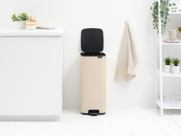 Bo pedal bin 30 L - Soft Beige - Brabantia