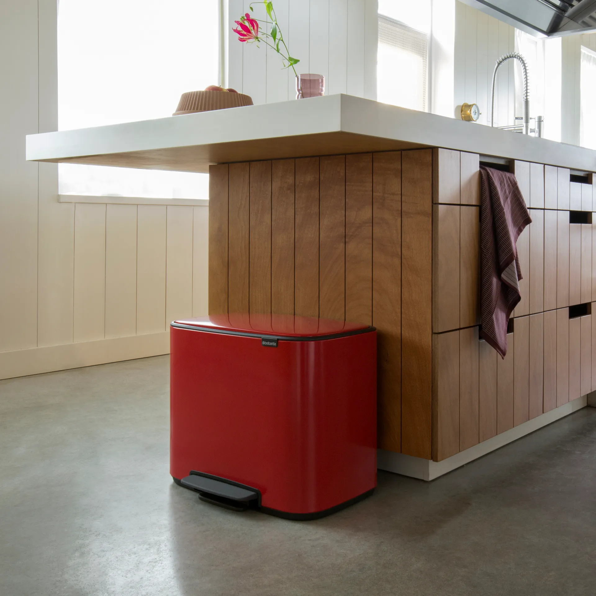 Bo pedal bin 3x11 l, red Brabantia
