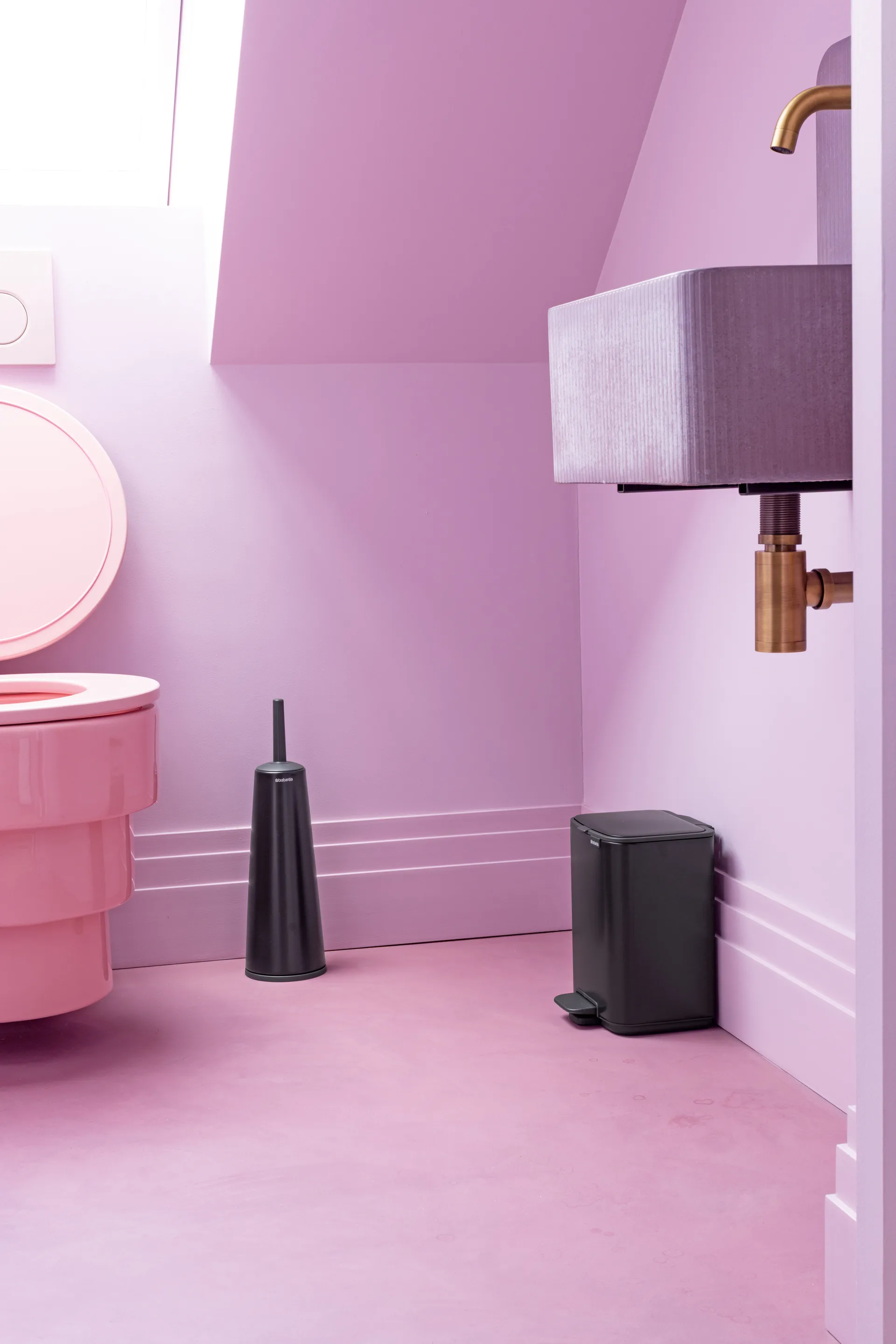 Bo pedal bin 4 L, Matt Black Brabantia