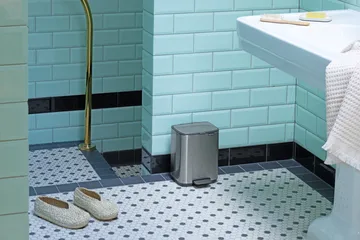 Bo pedal bin 4 L - Matte Steel Fingerprint Proof - Brabantia